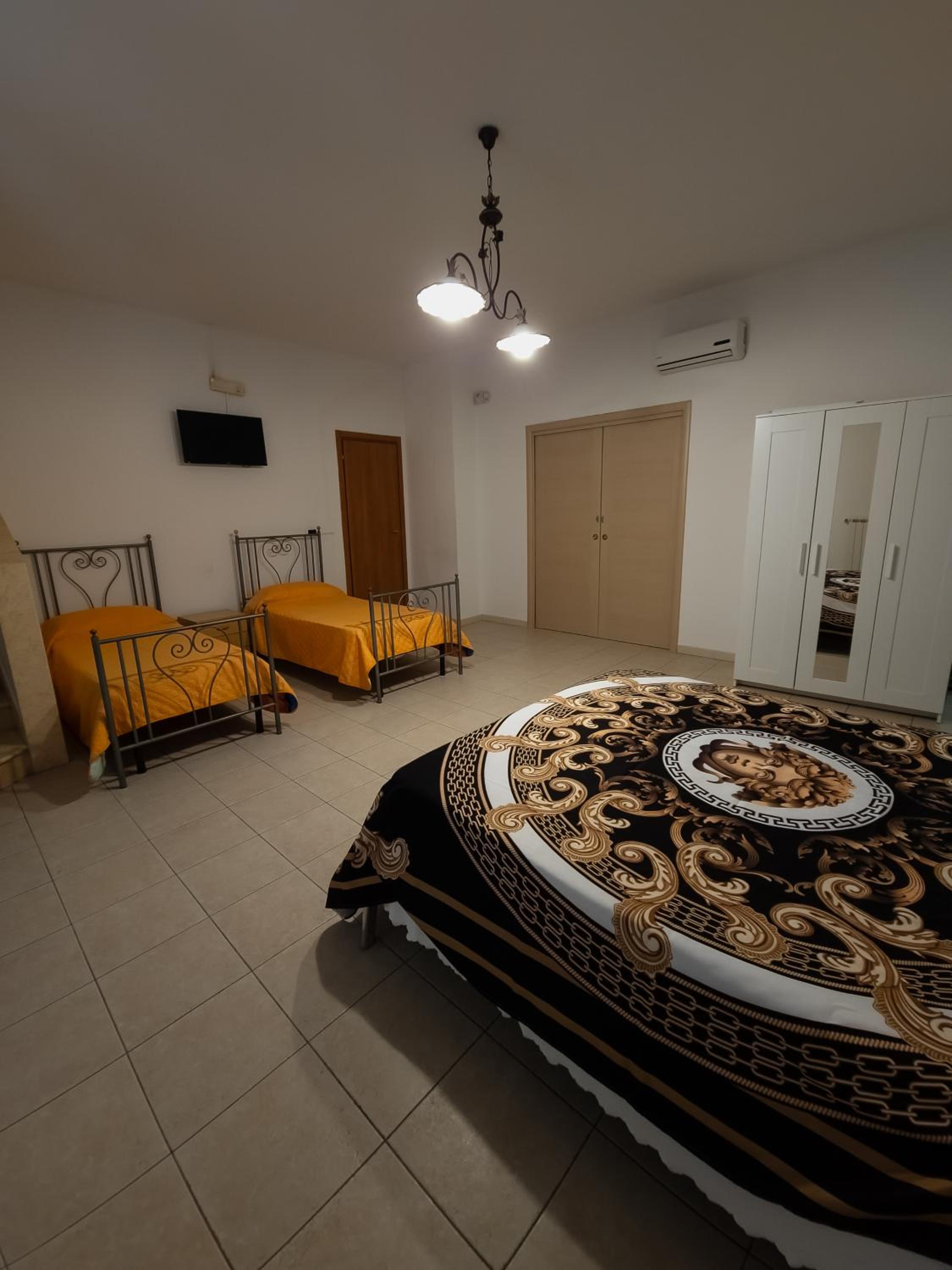 Luxury Quadruple Room photo 3