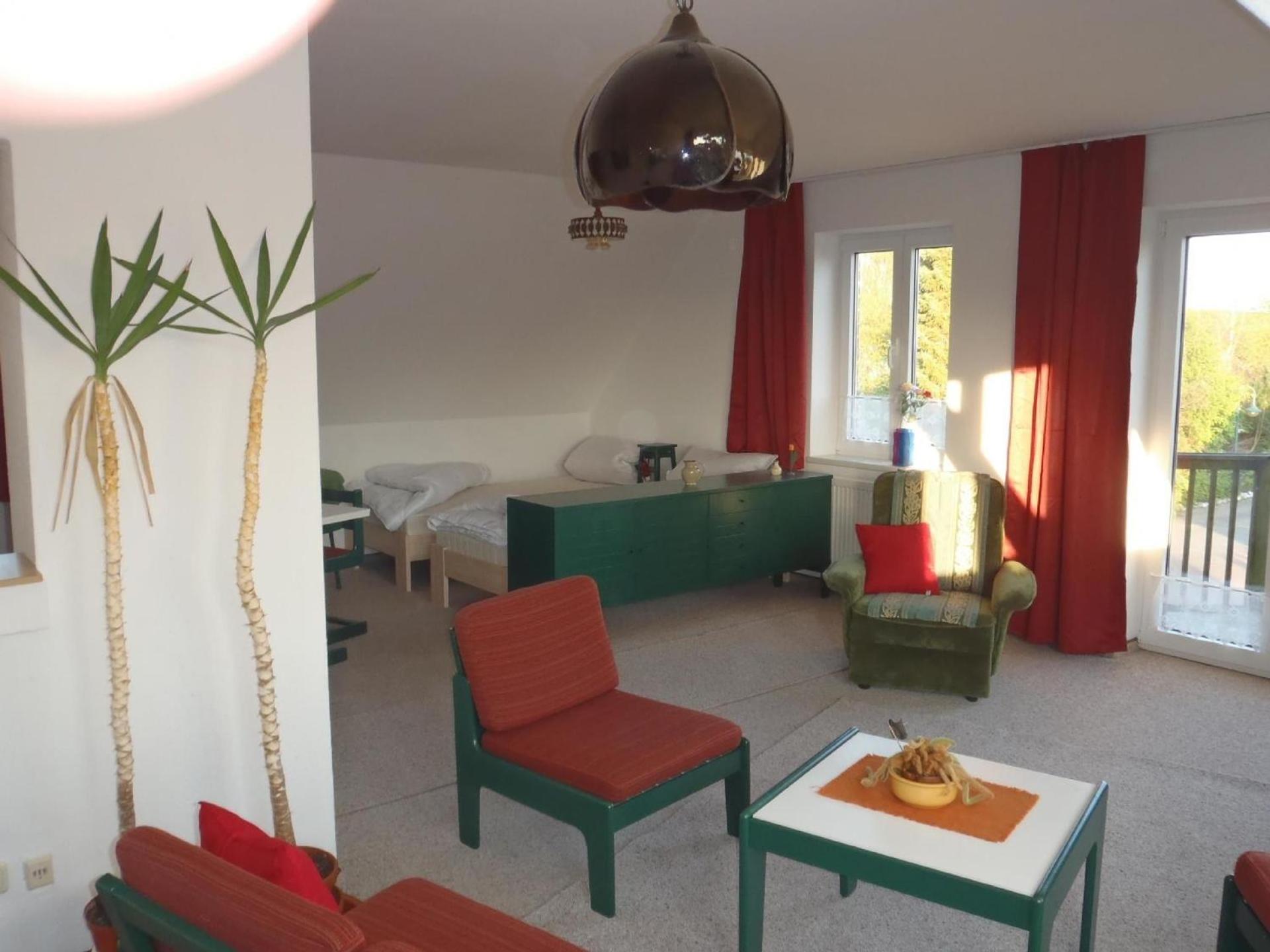 One-Bedroom Apartment photo 1
