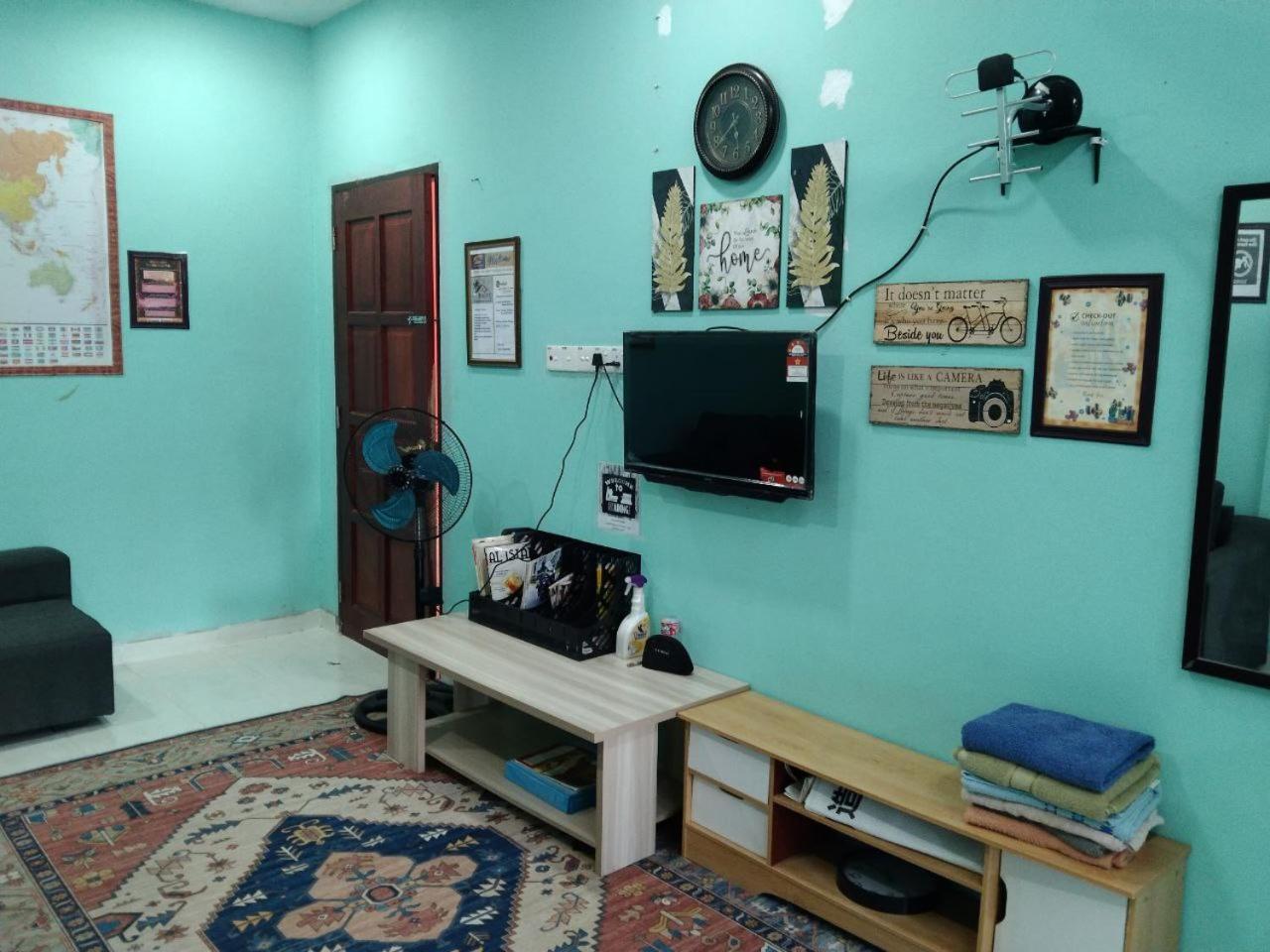 Two-Bedroom House photo 2