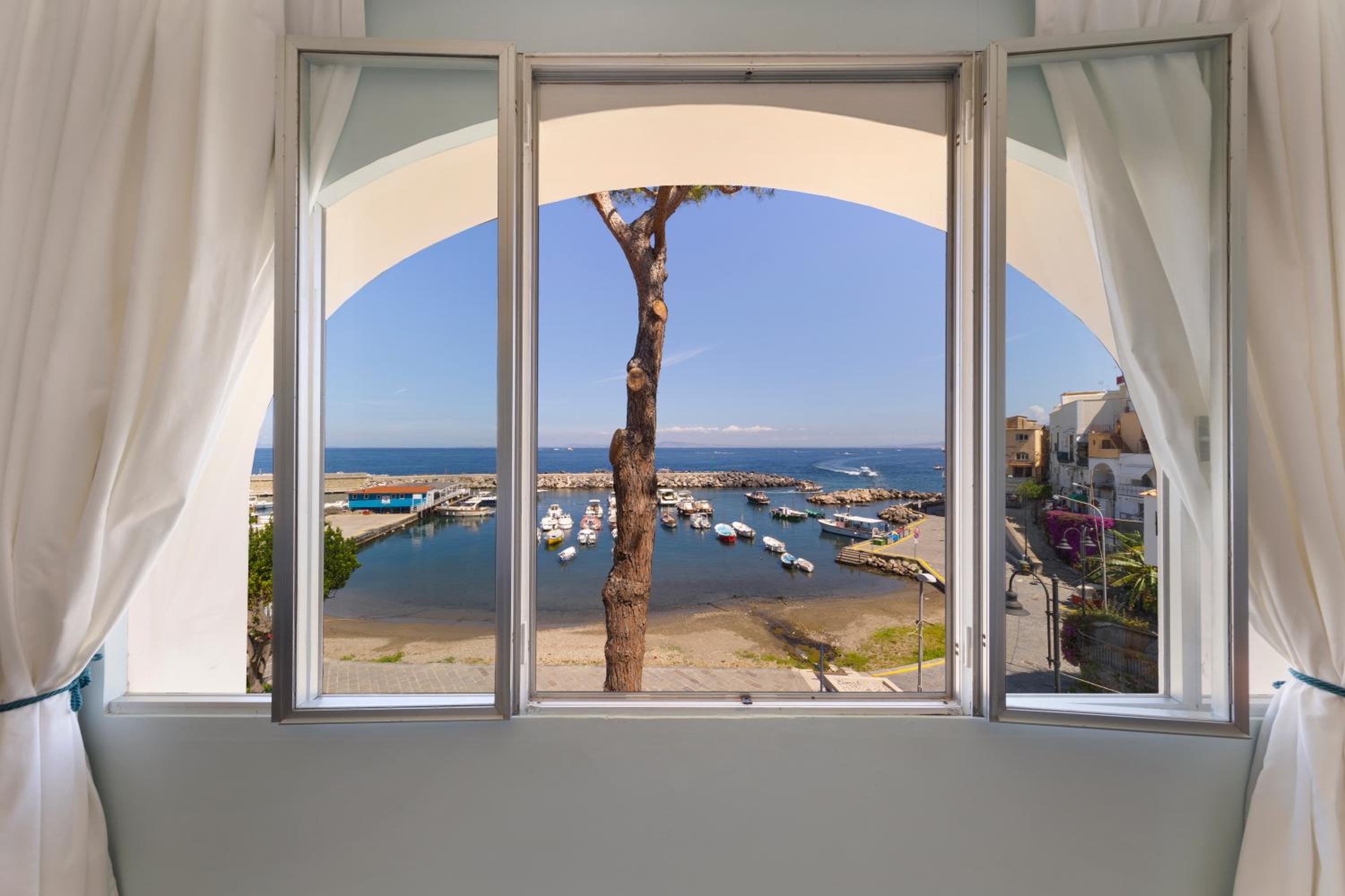 Family Room with Sea View photo 3