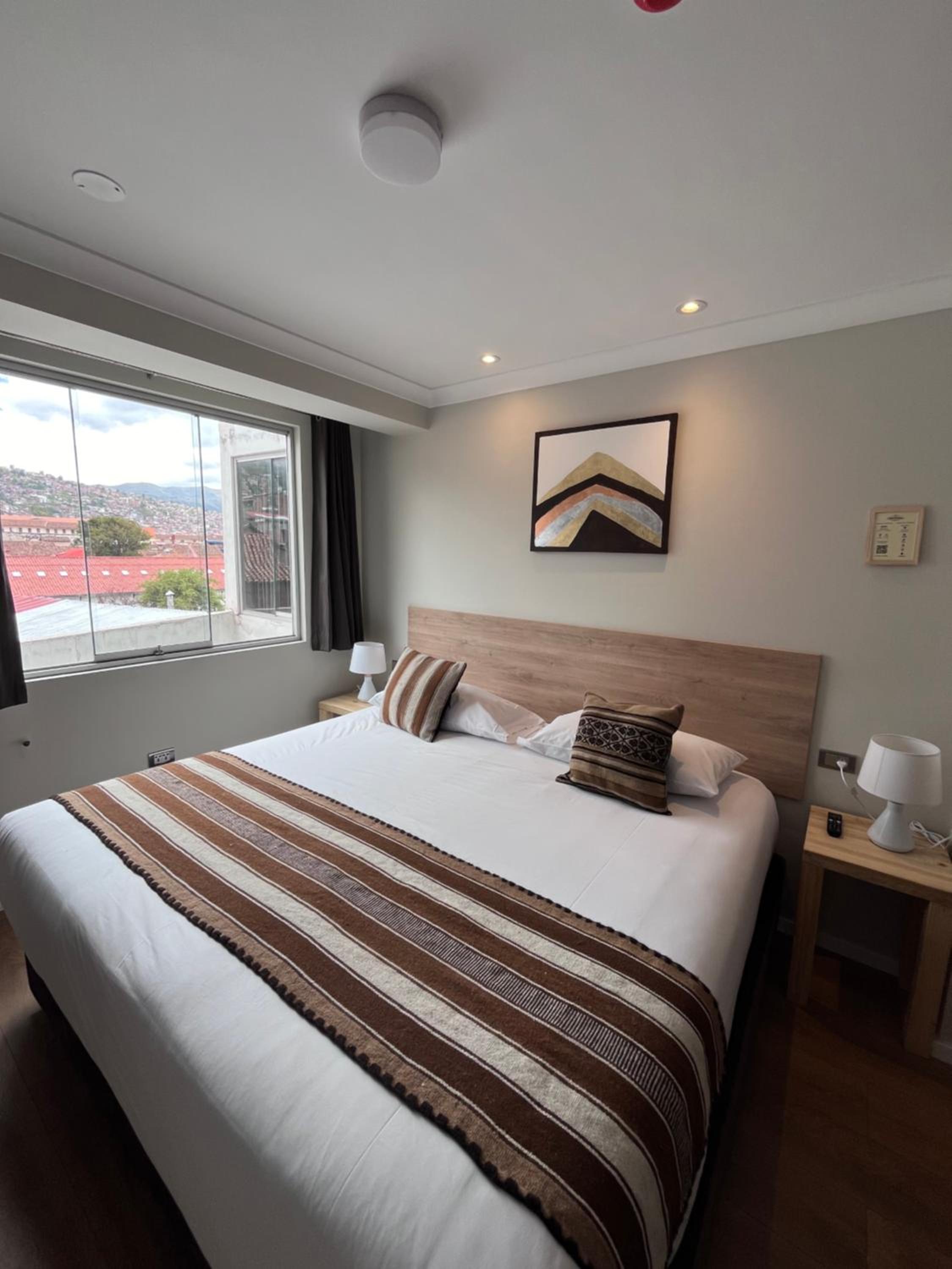 Deluxe King Room photo 3