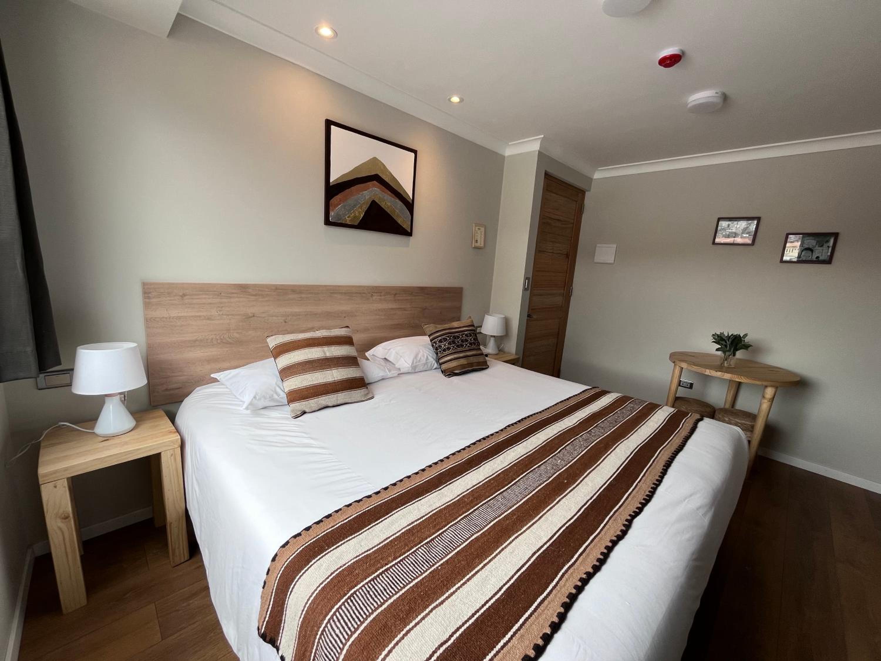 Deluxe King Room