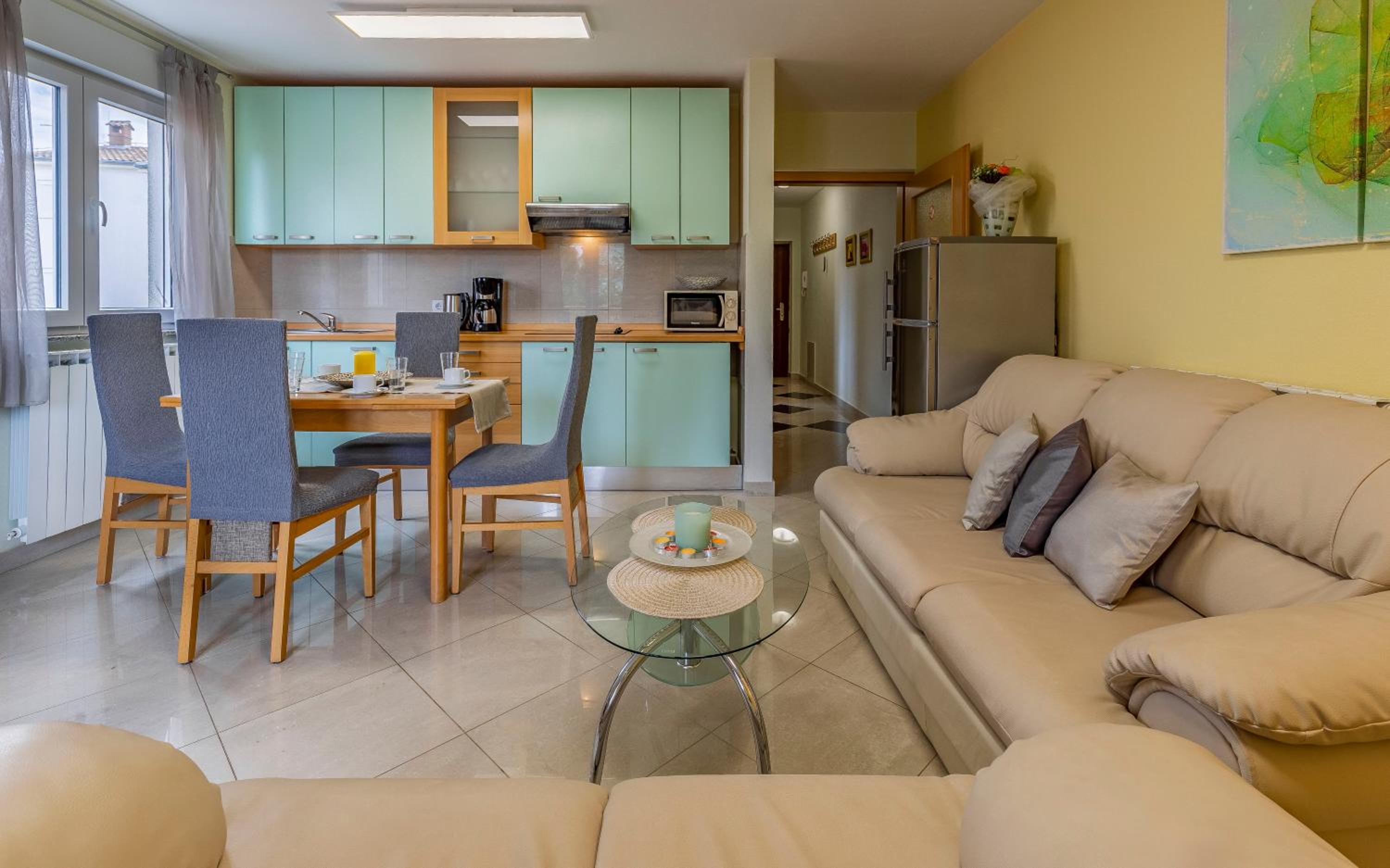 Apartment with Sea View photo 2