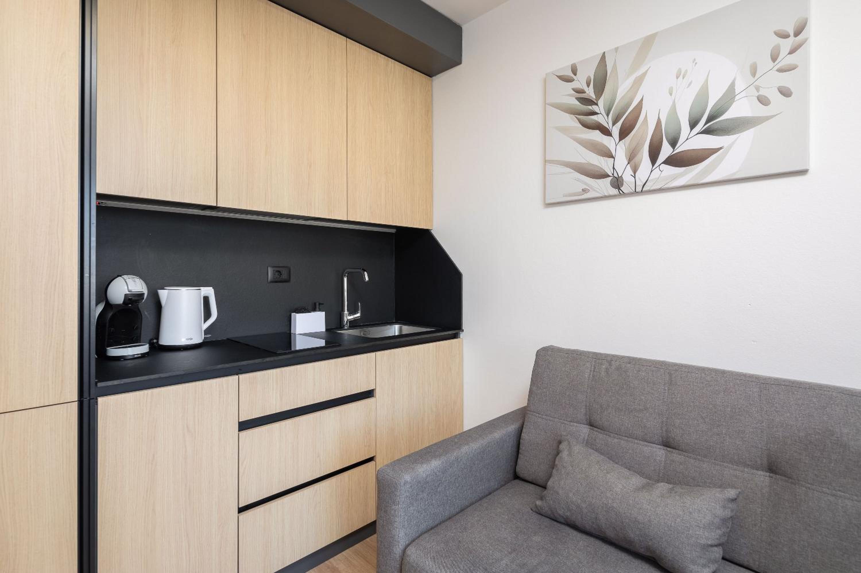 Two-Bedroom Deluxe Apartment photo 3