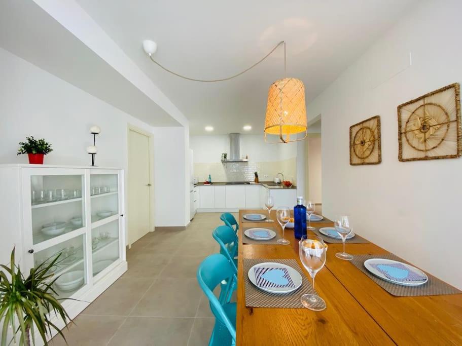 APARTAMENTOS AQUARIUM 100 m2 ビーチの隣, 写真 21