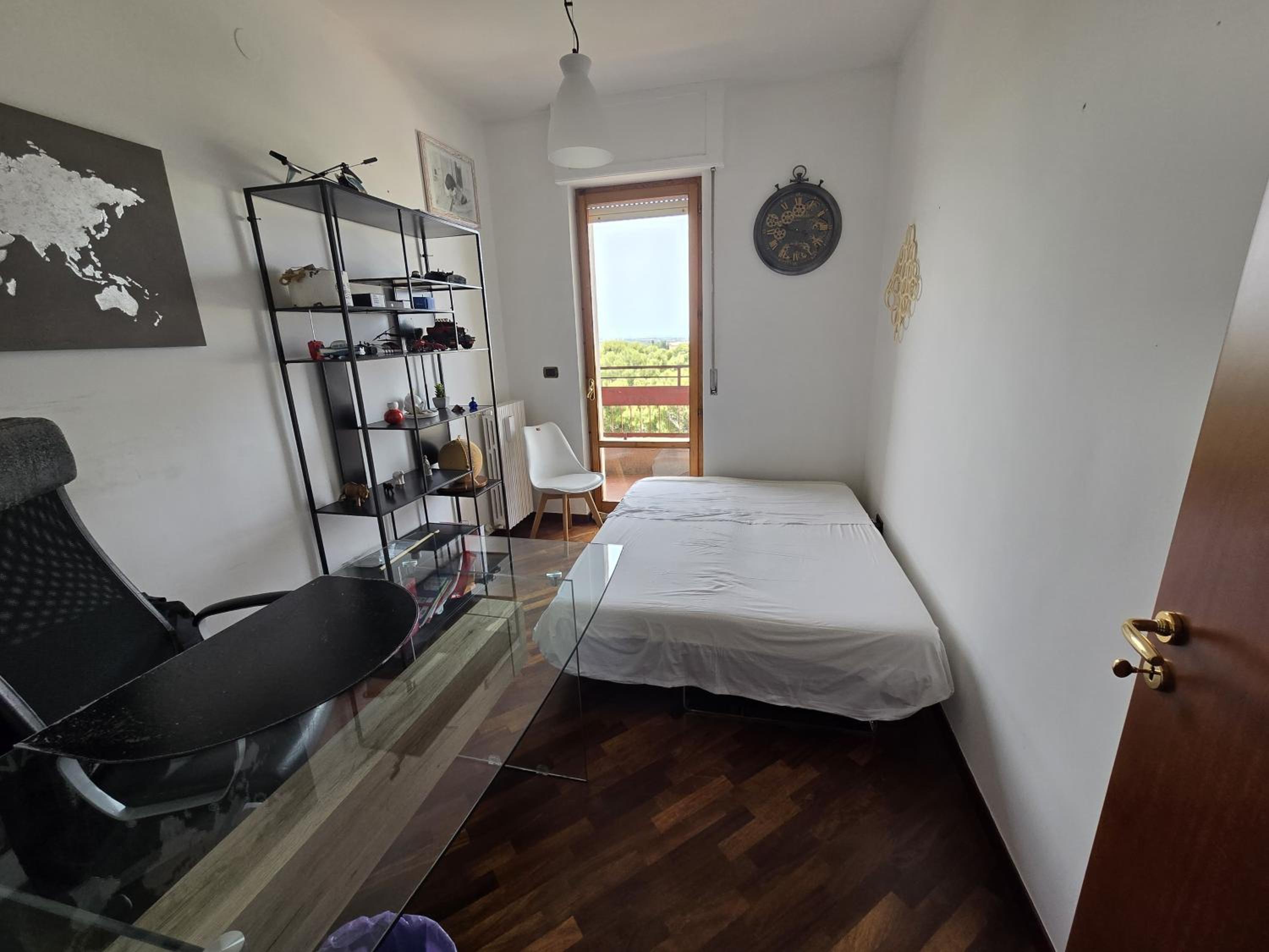 Standard Double Room with Shared Bathroom photo 1