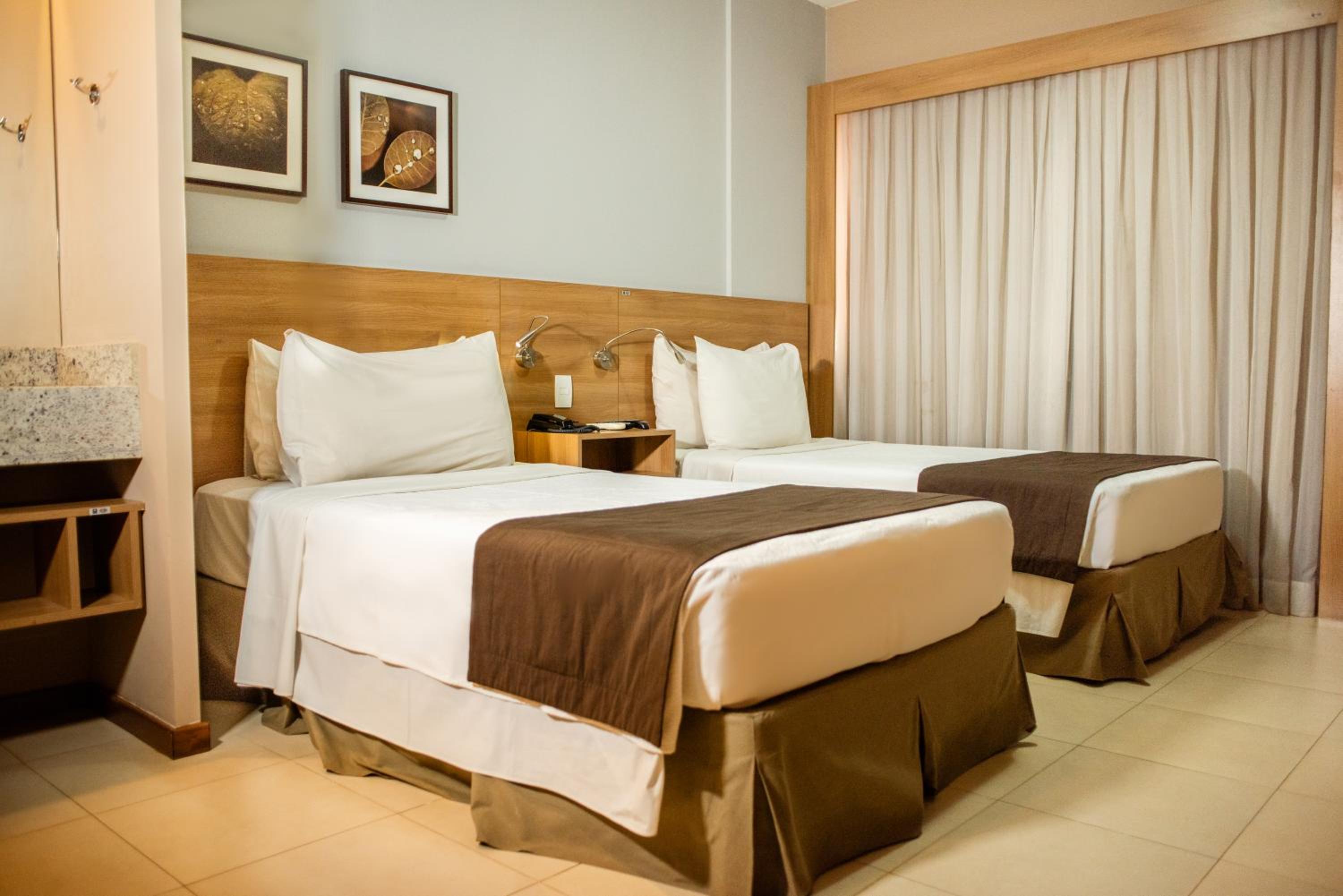 Superior Twin Room - Photo 4