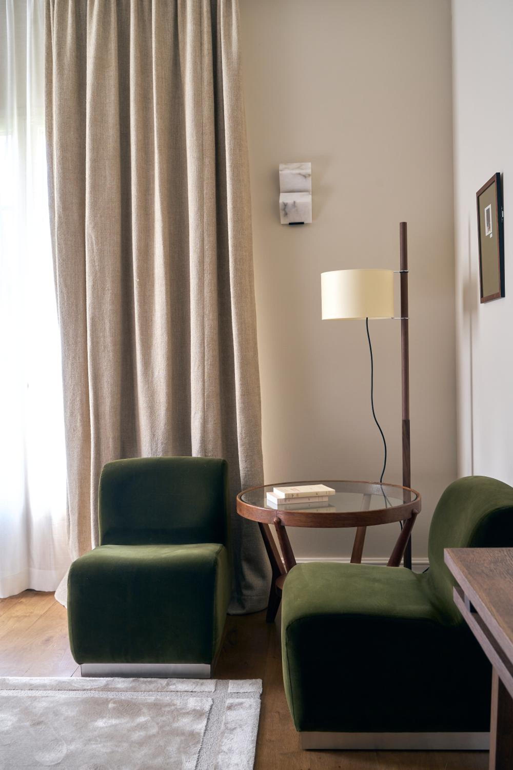 Prestige Room - Photo 19