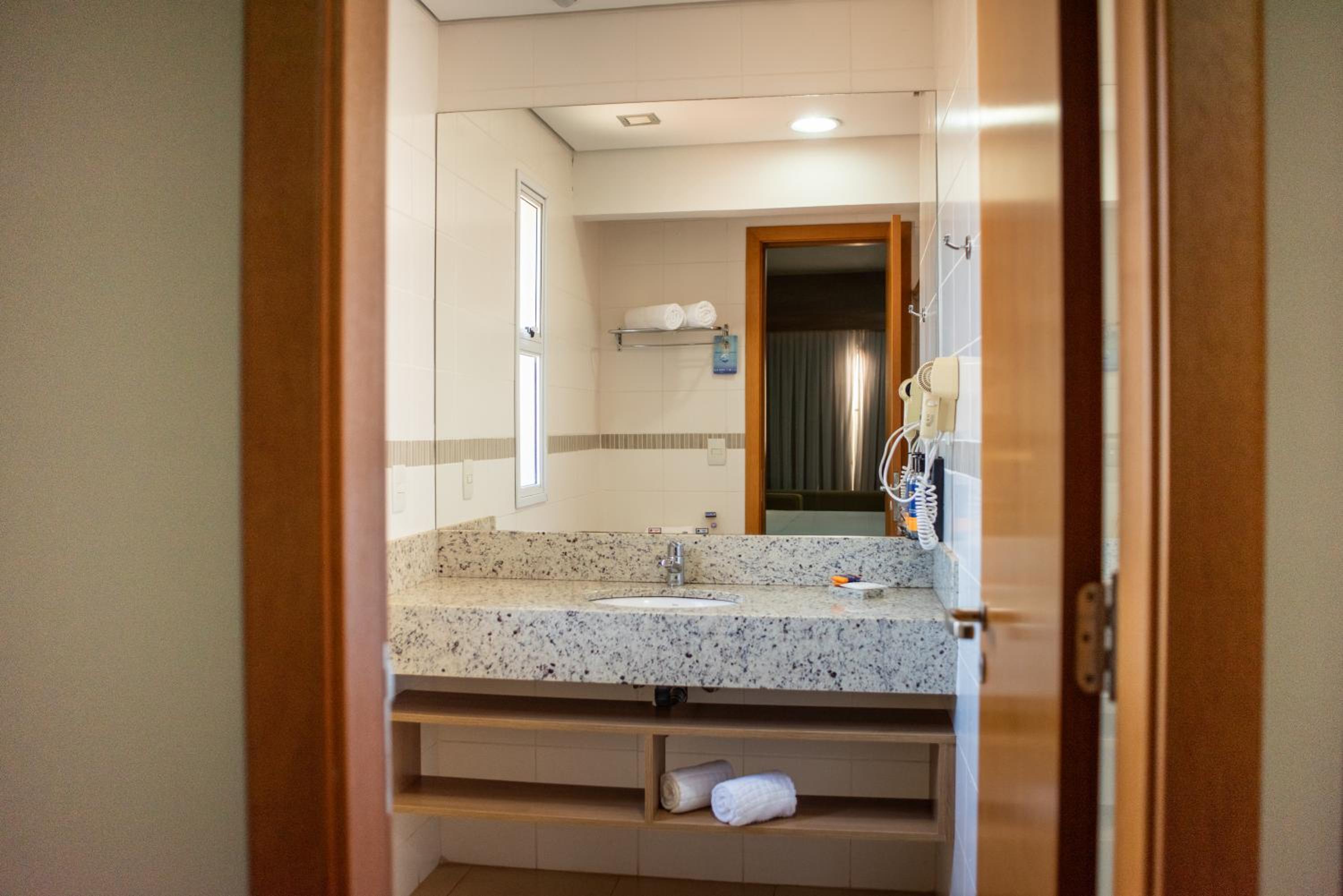 Luxury Double Room with Double Bed - Photo 3