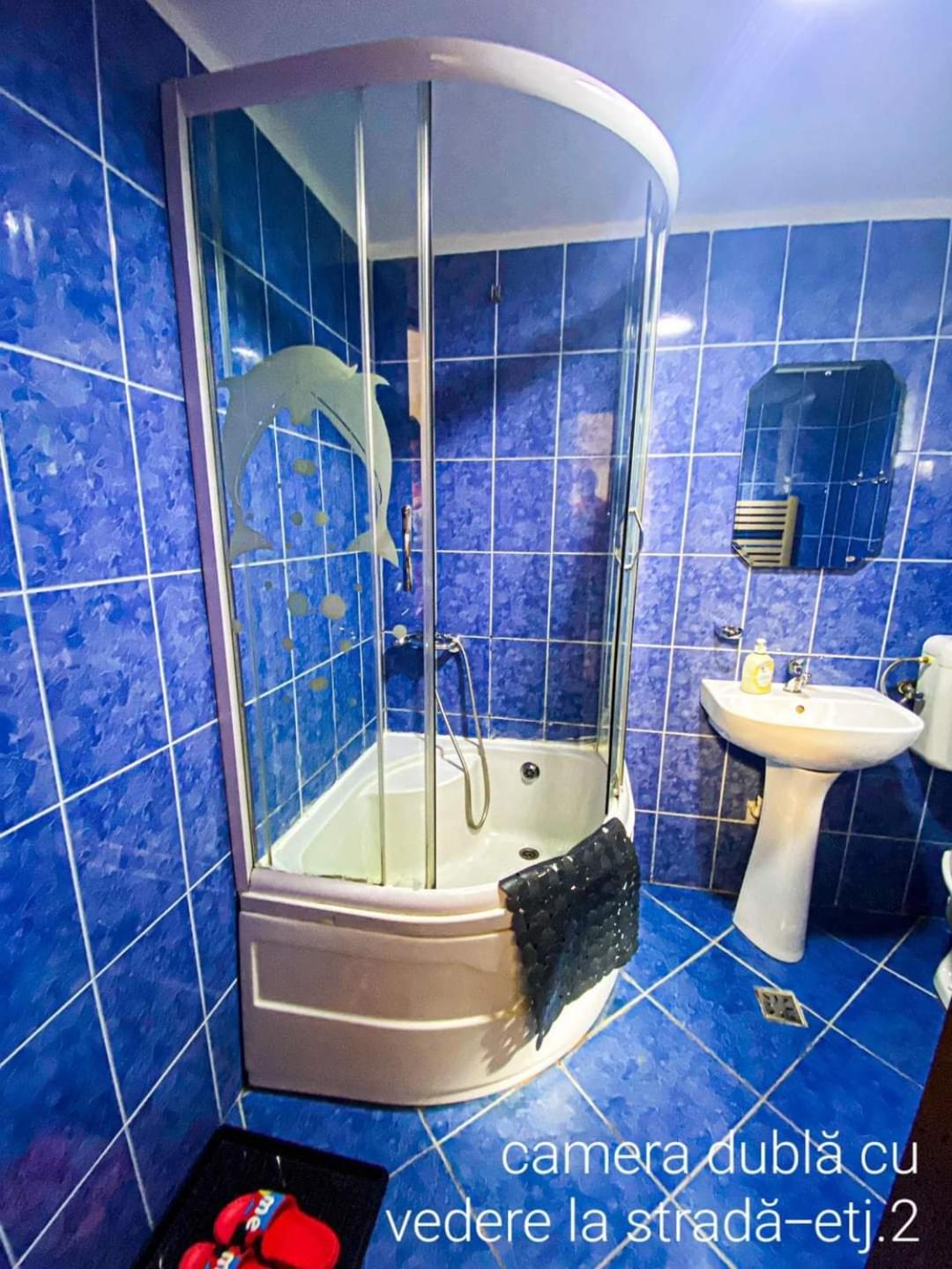 Double Room - Photo 5