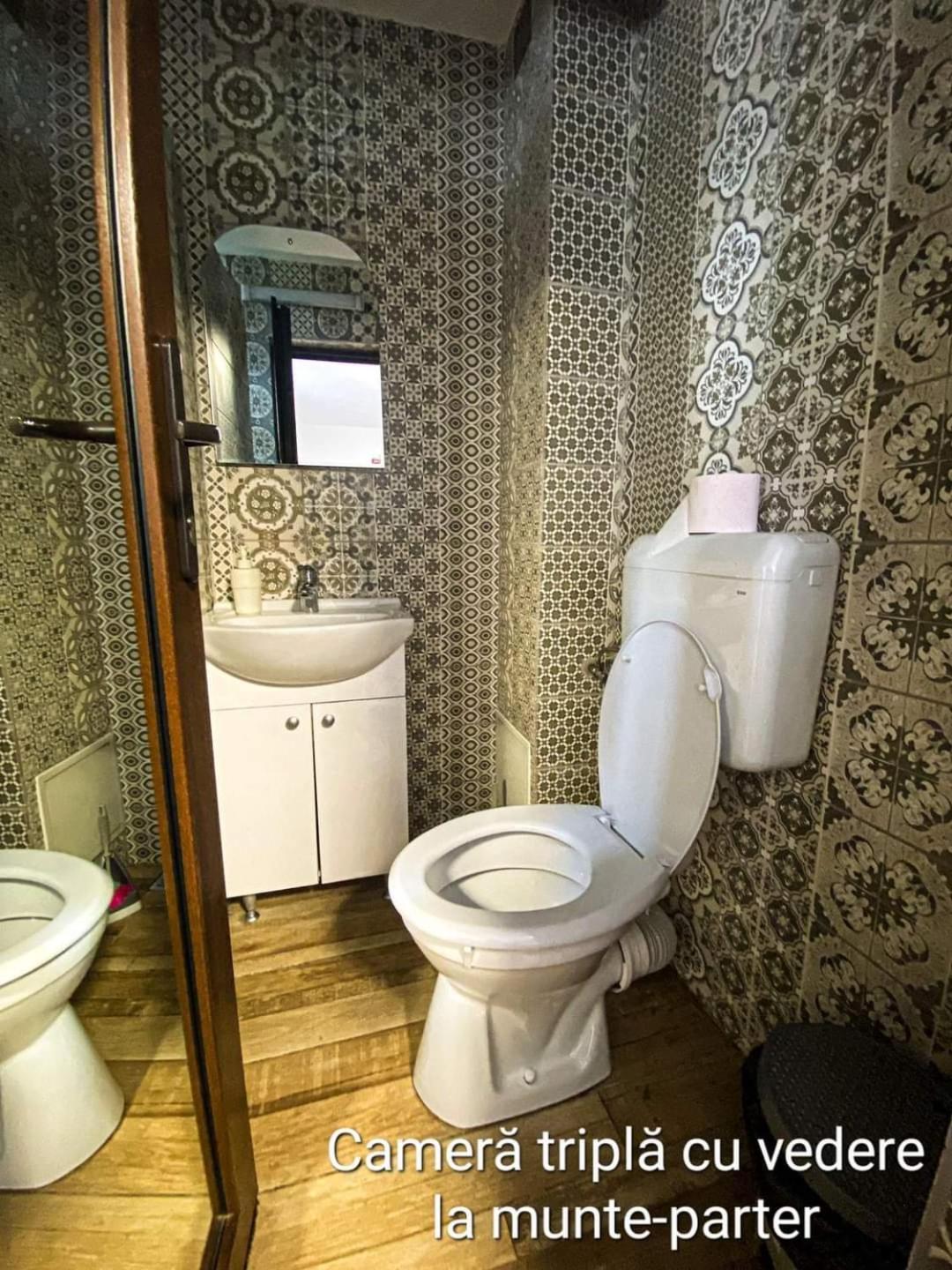 Triple Room - Photo 17