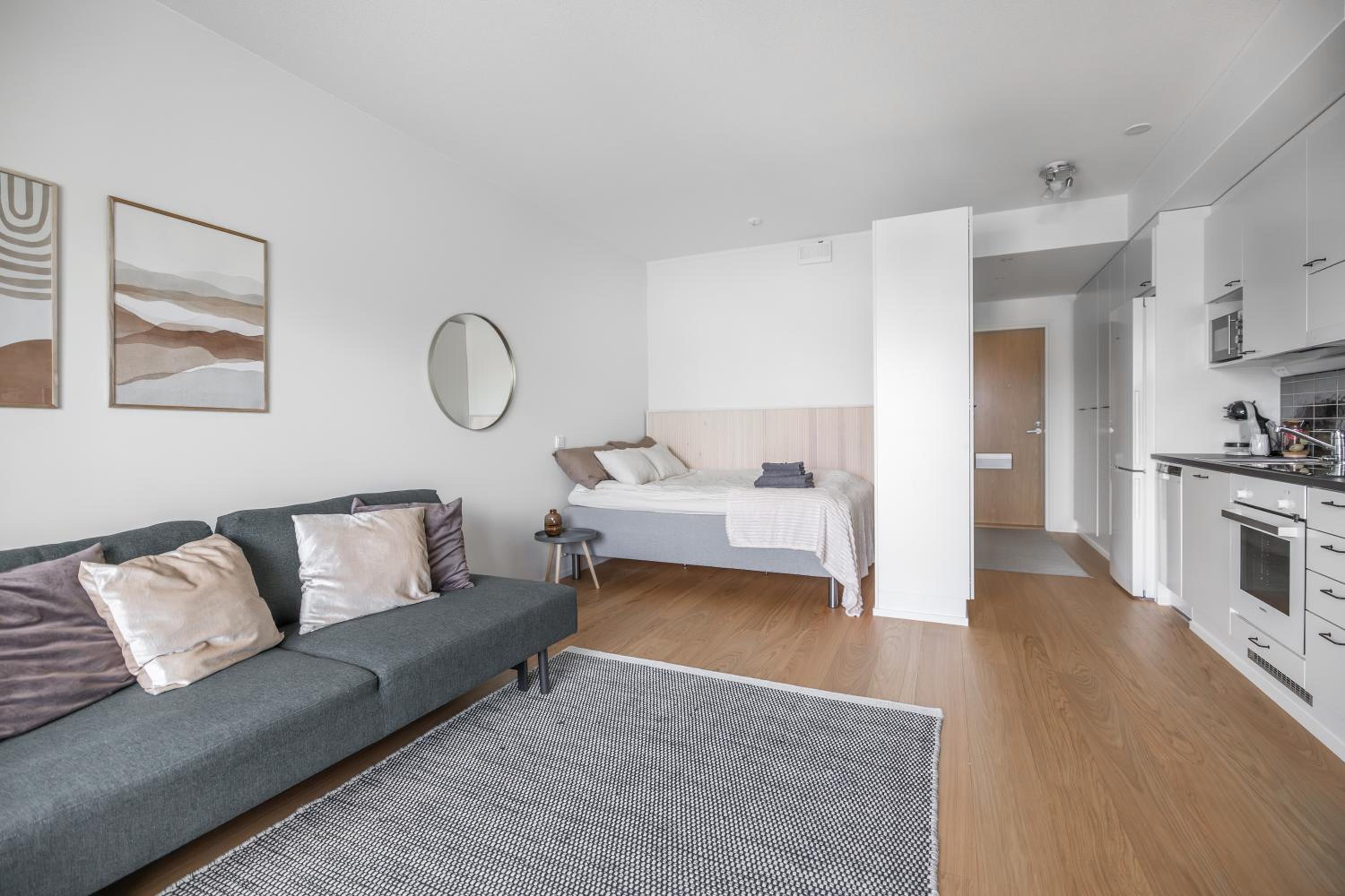 Studio Apartment photo 1