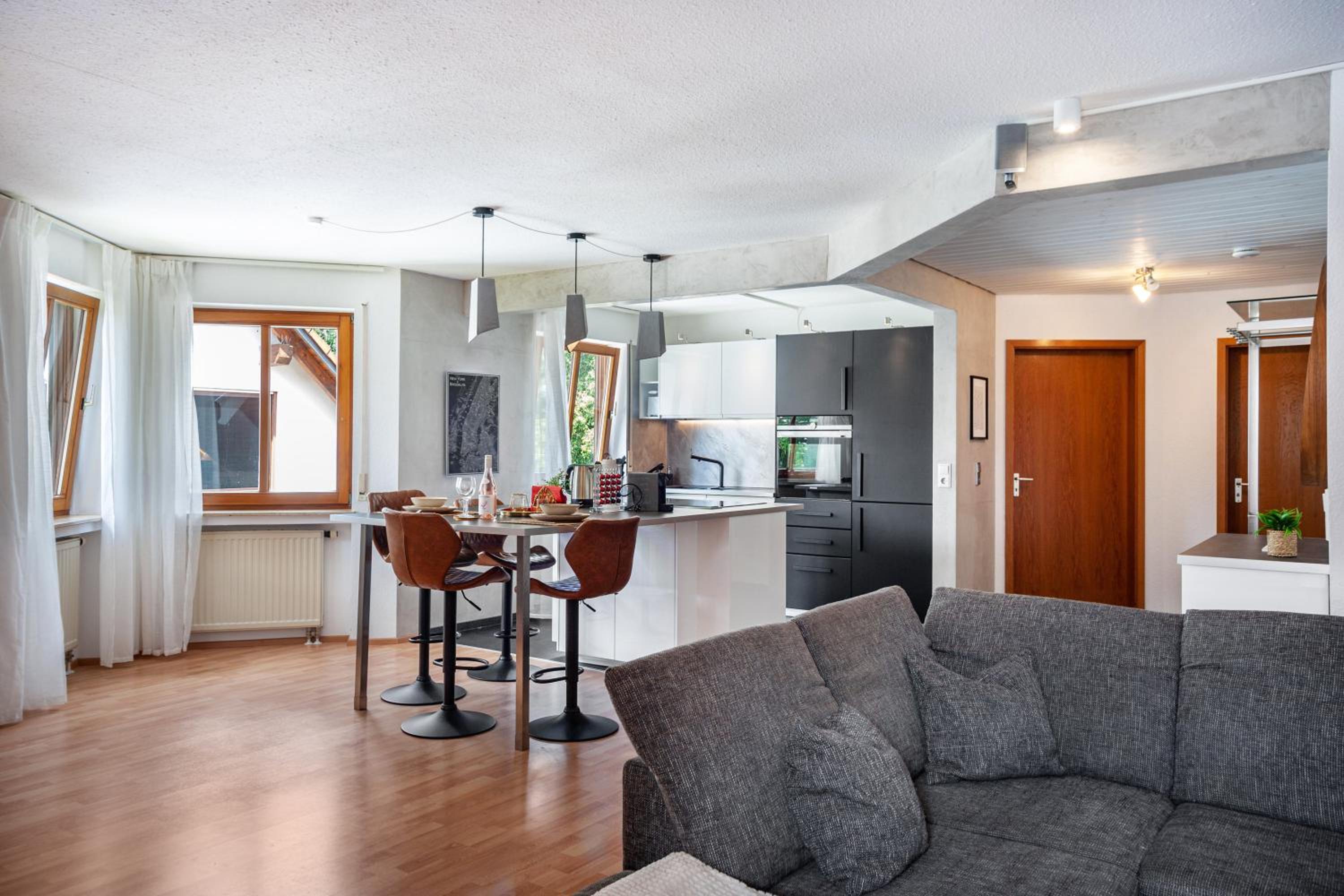 Superior One-Bedroom Apartment With Balcony photo 2