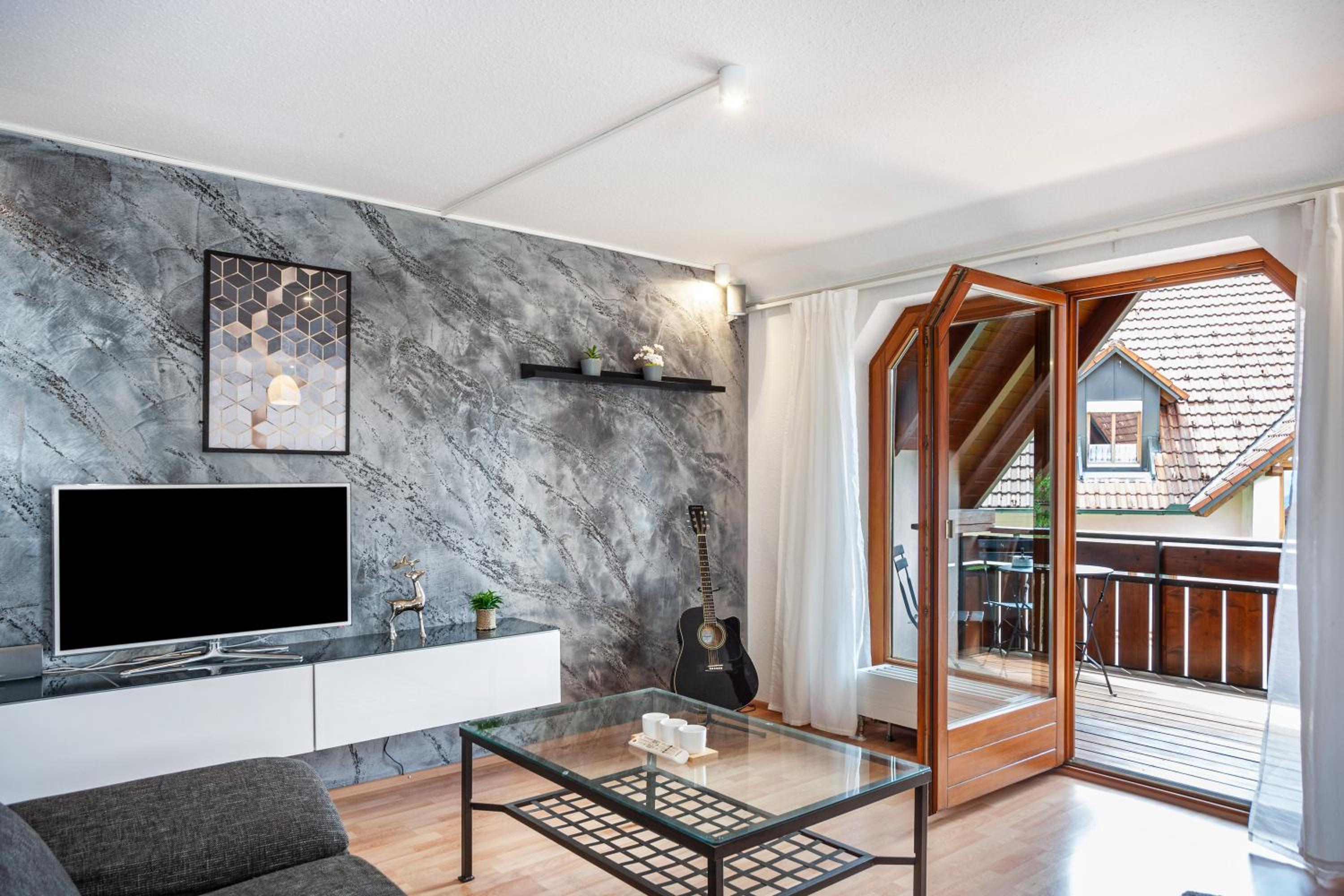 Superior One-Bedroom Apartment With Balcony photo 1