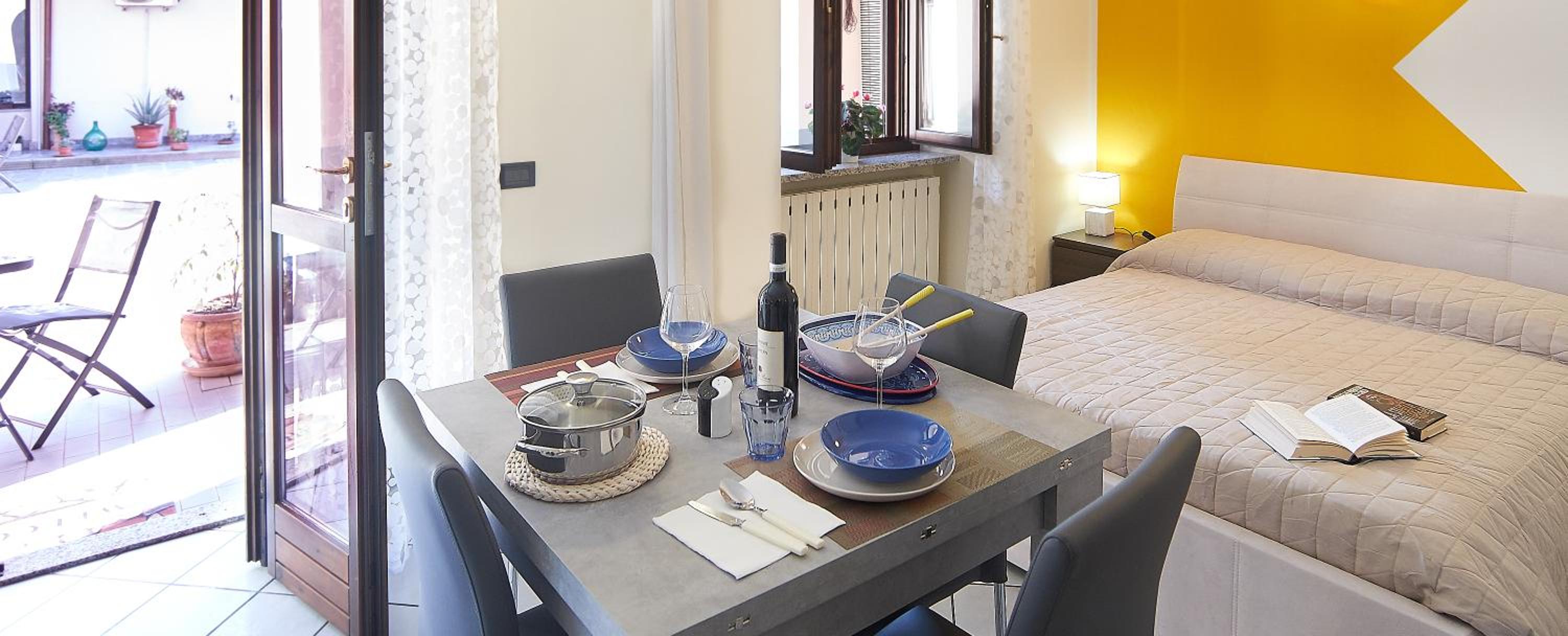 One-Bedroom Apartment