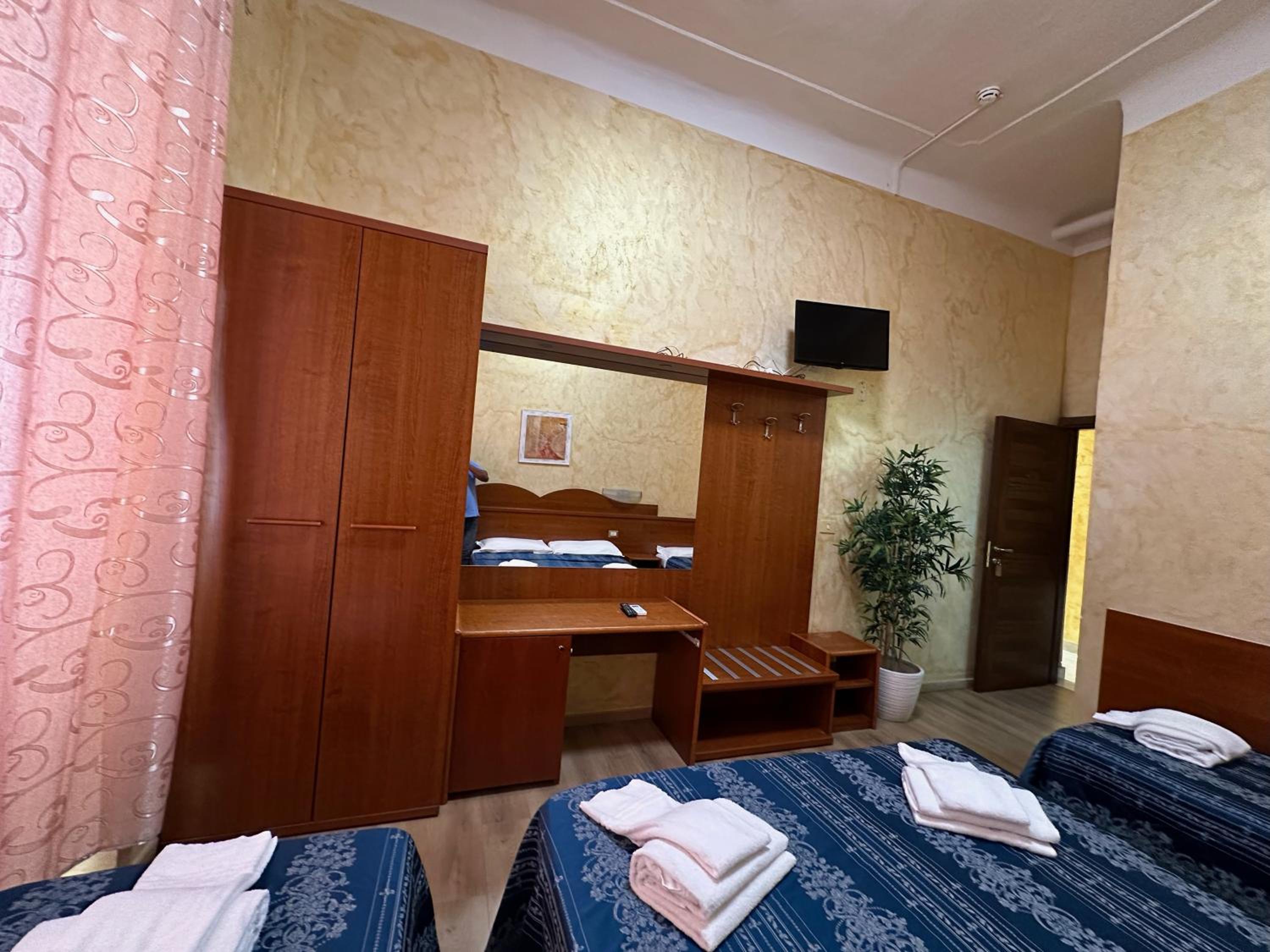 Quadruple Room photo 3