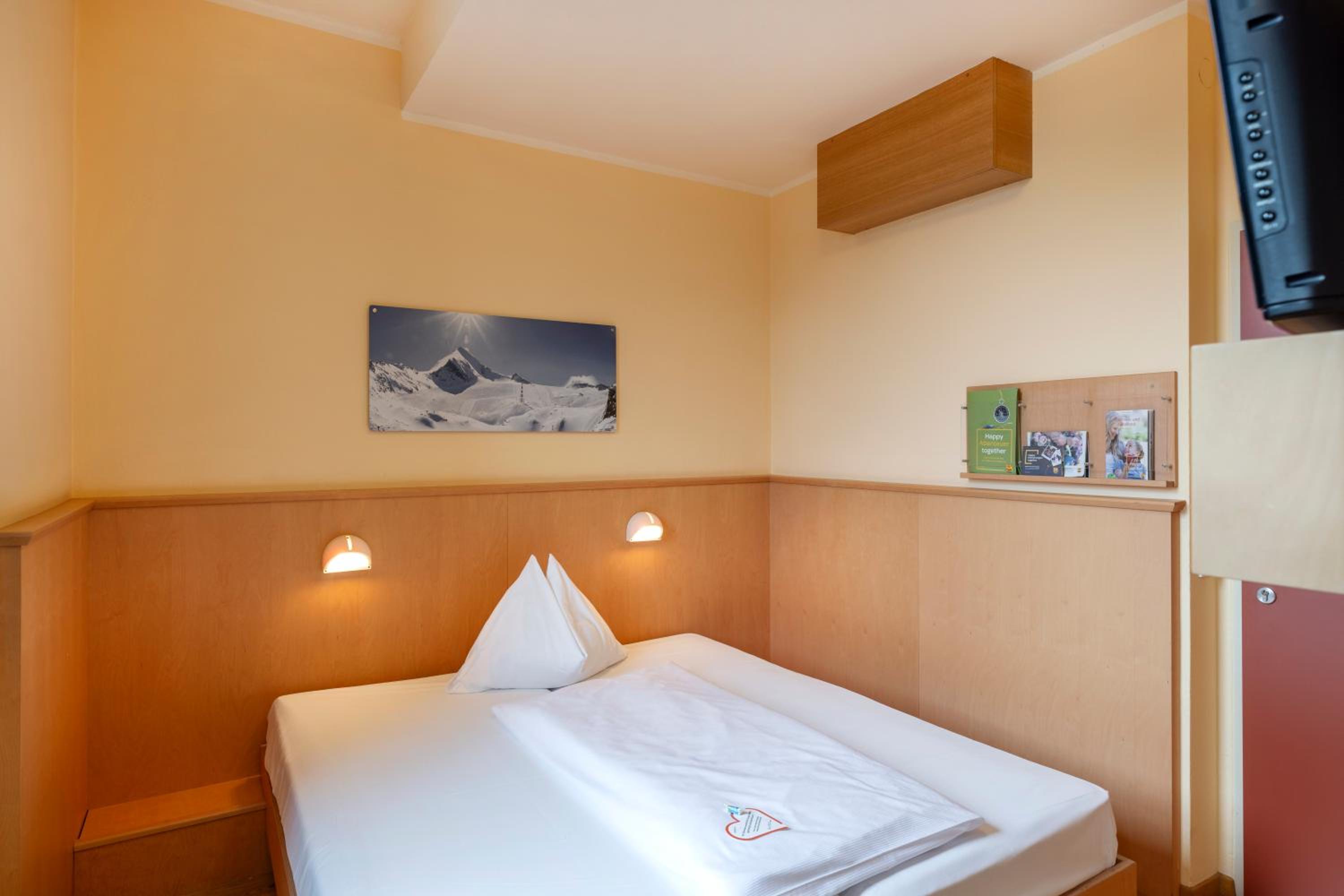 Double Room - Photo 1