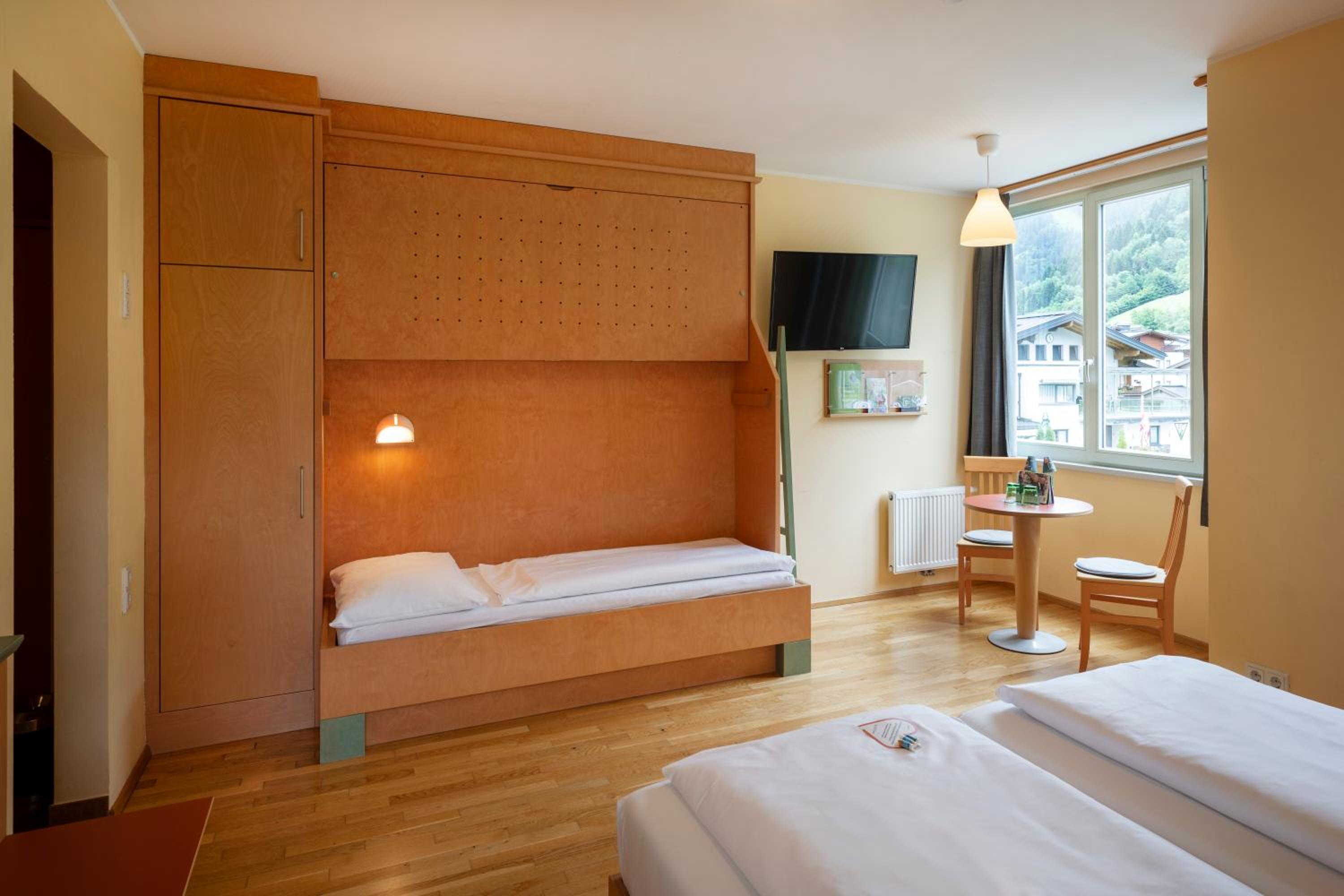 Quadruple Room - Photo 4
