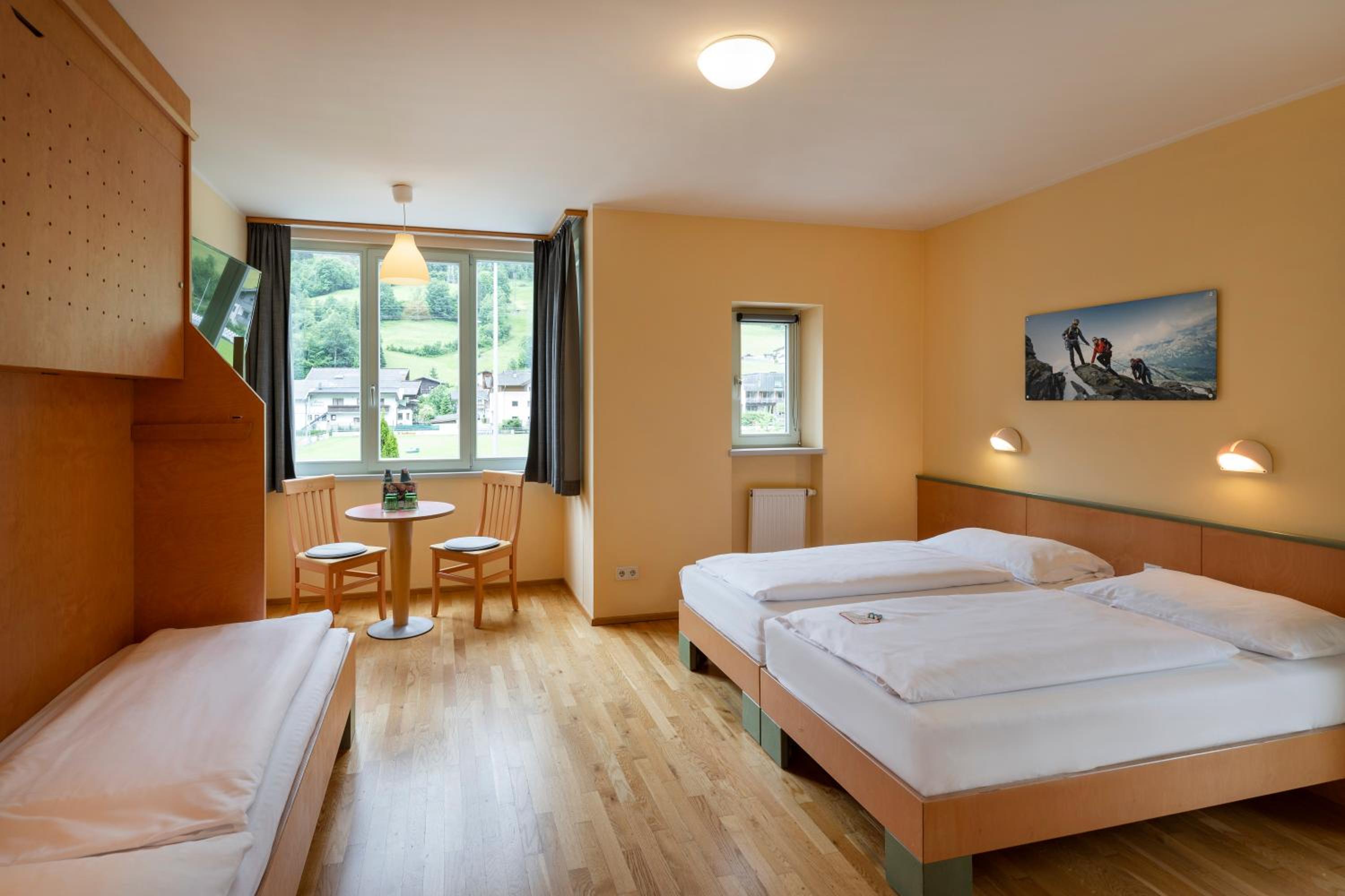 Quadruple Room - Photo 3