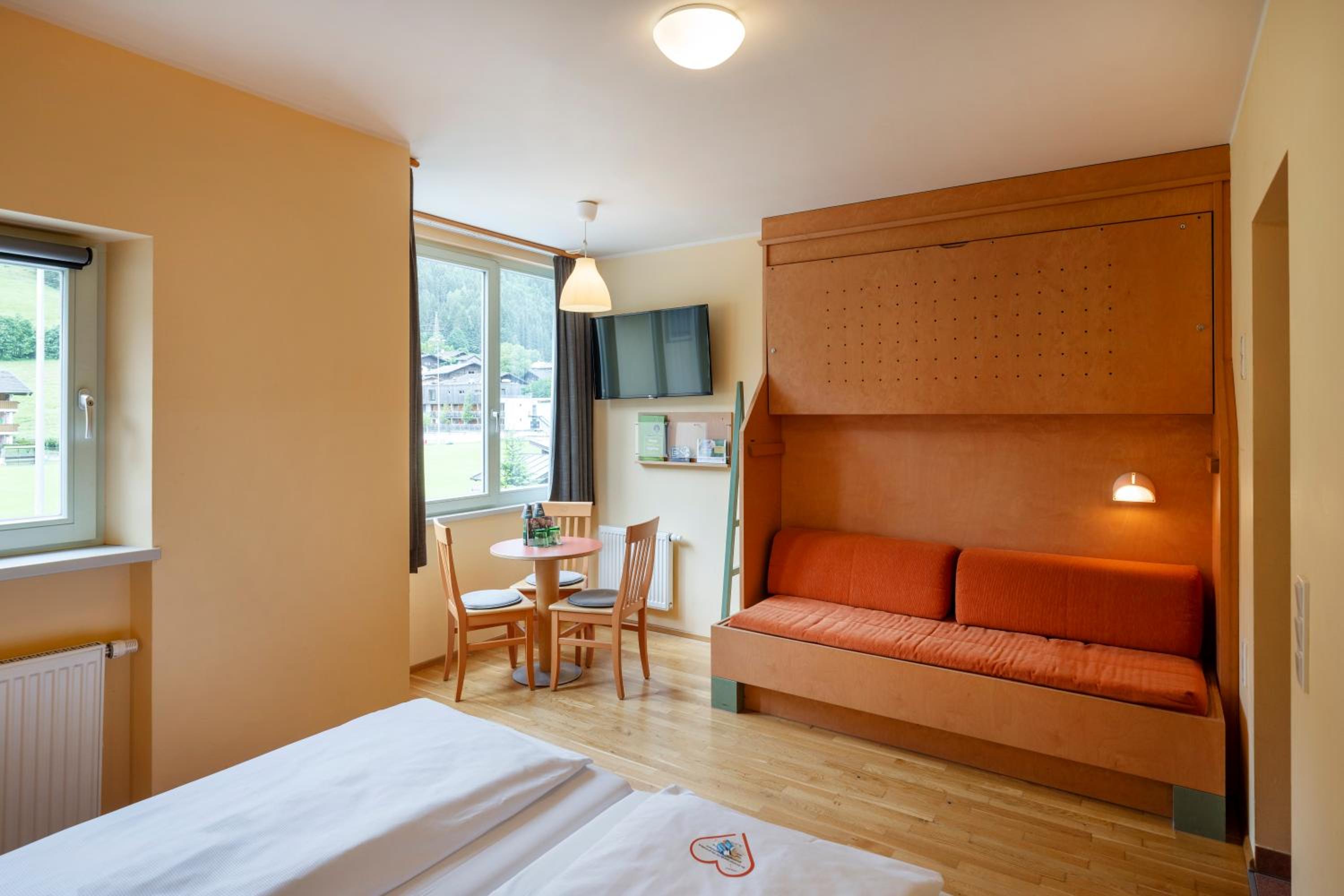 Quadruple Room - Photo 12