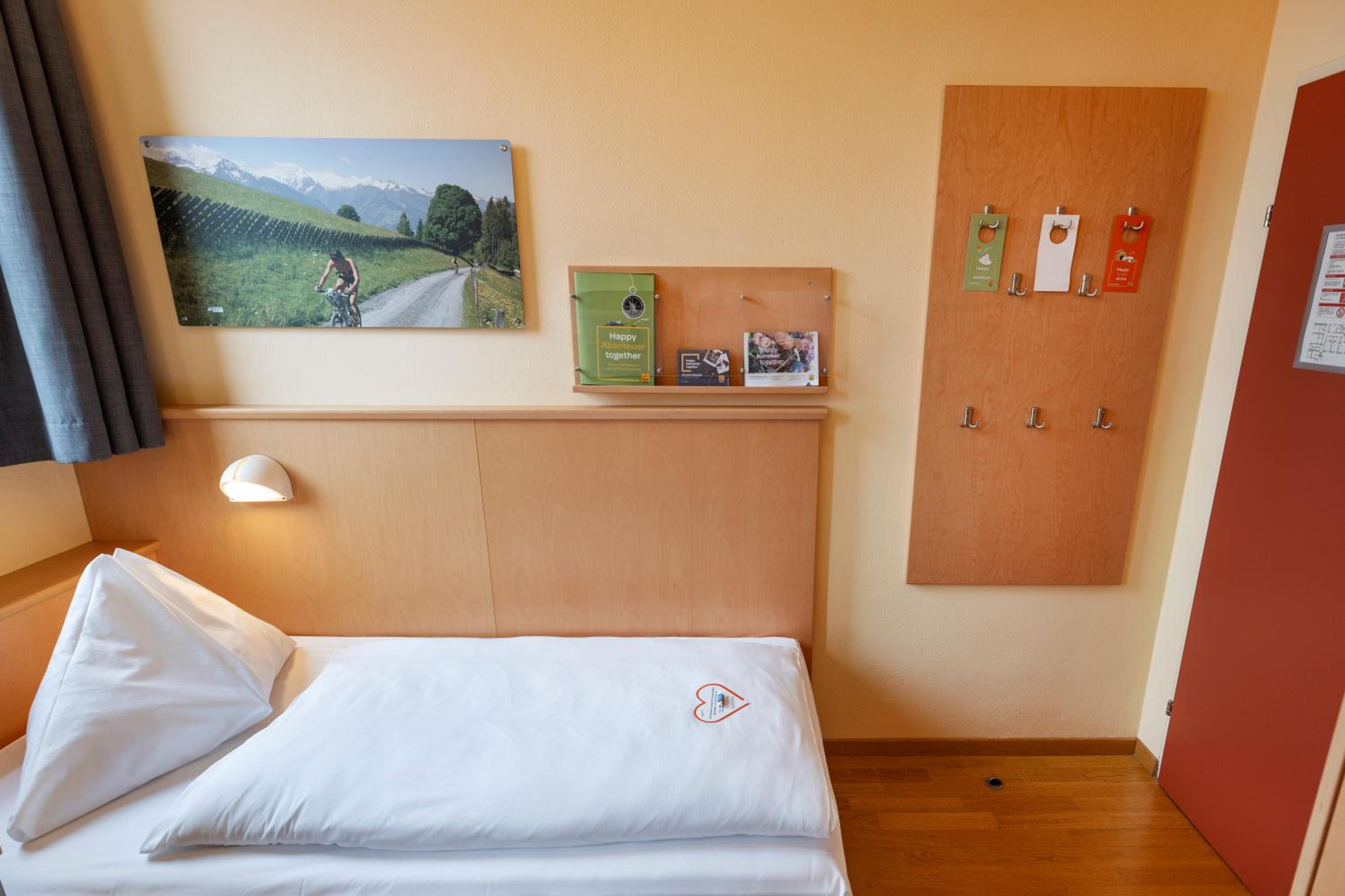 Quadruple Room - Photo 9