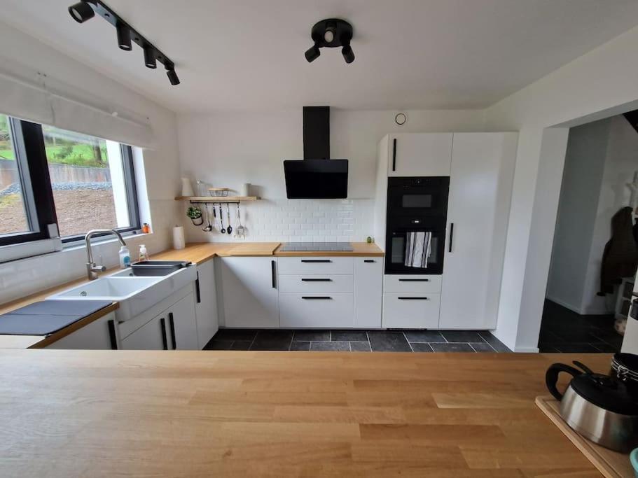 Four-Bedroom House photo 2