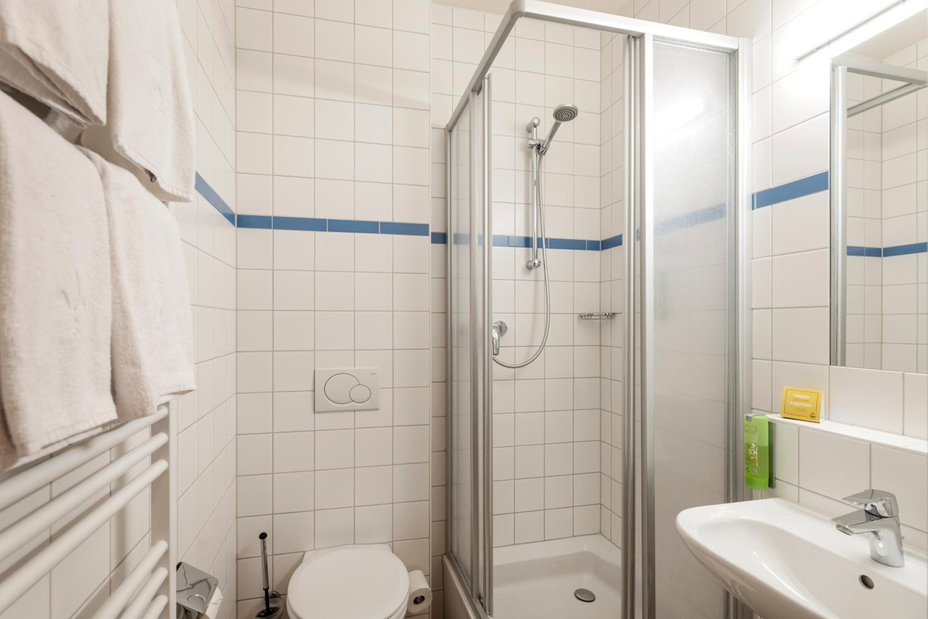 Triple Room - Photo 8