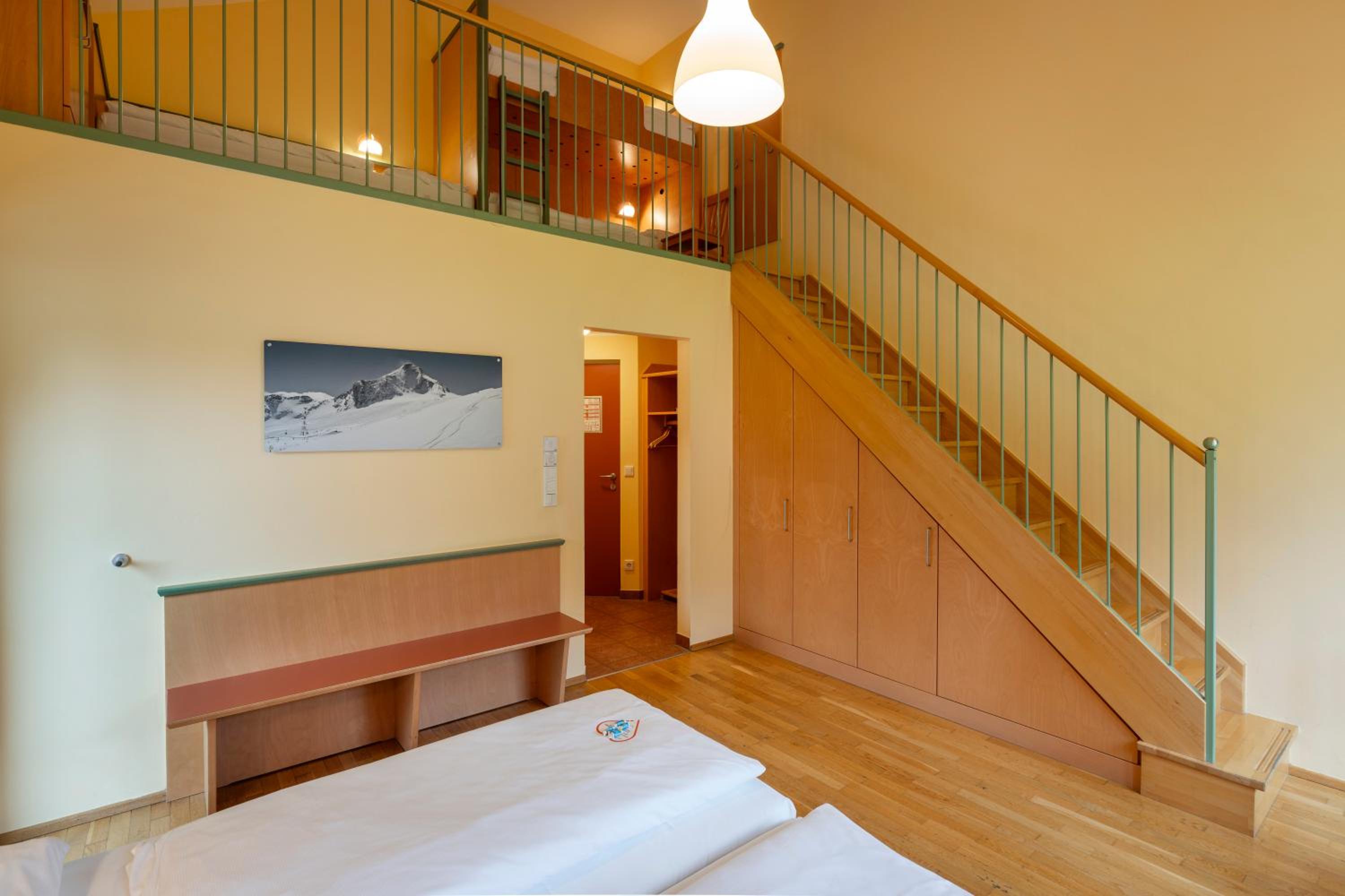 Family Room - Photo 6