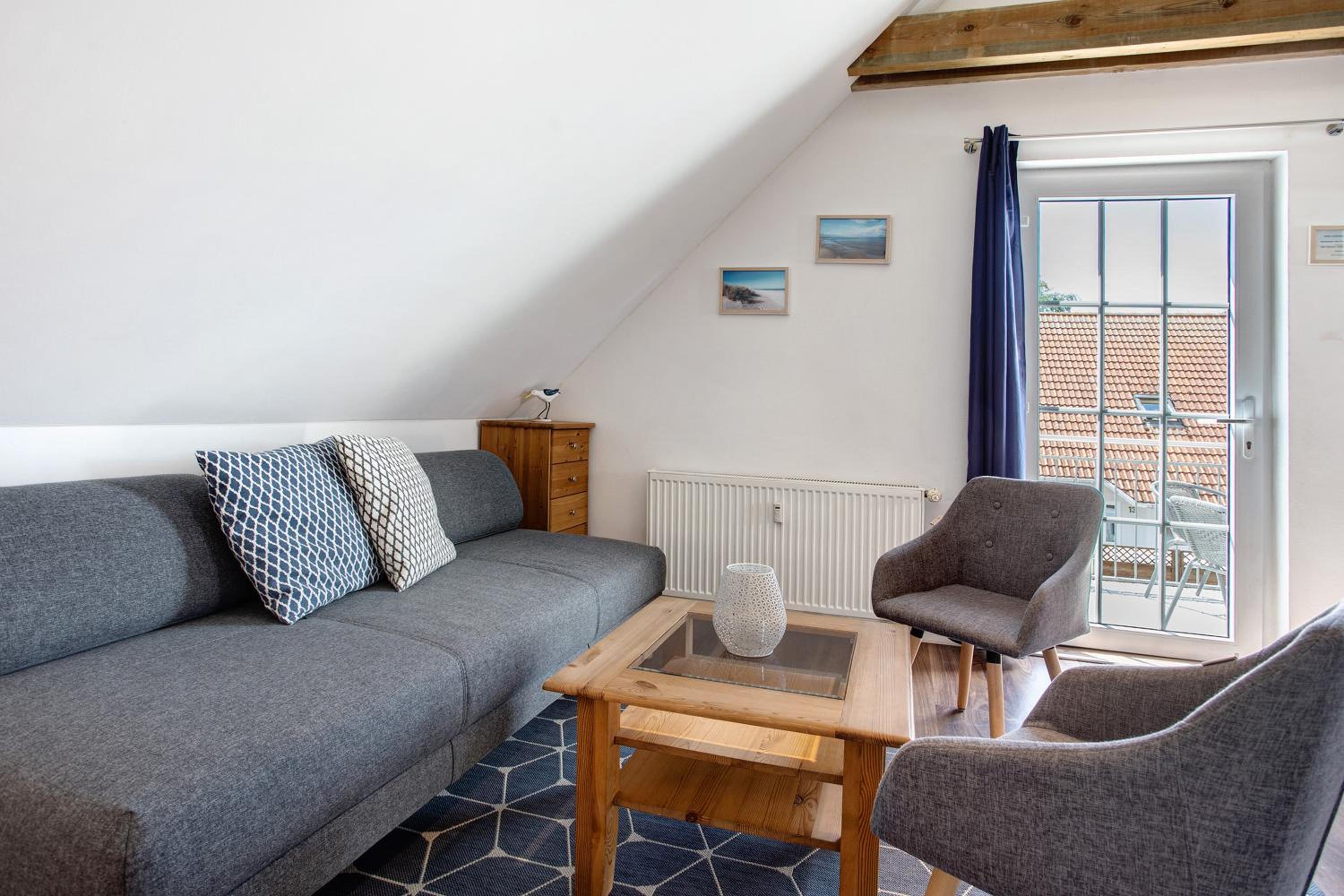 Two-Bedroom Deluxe Apartment with Garden View