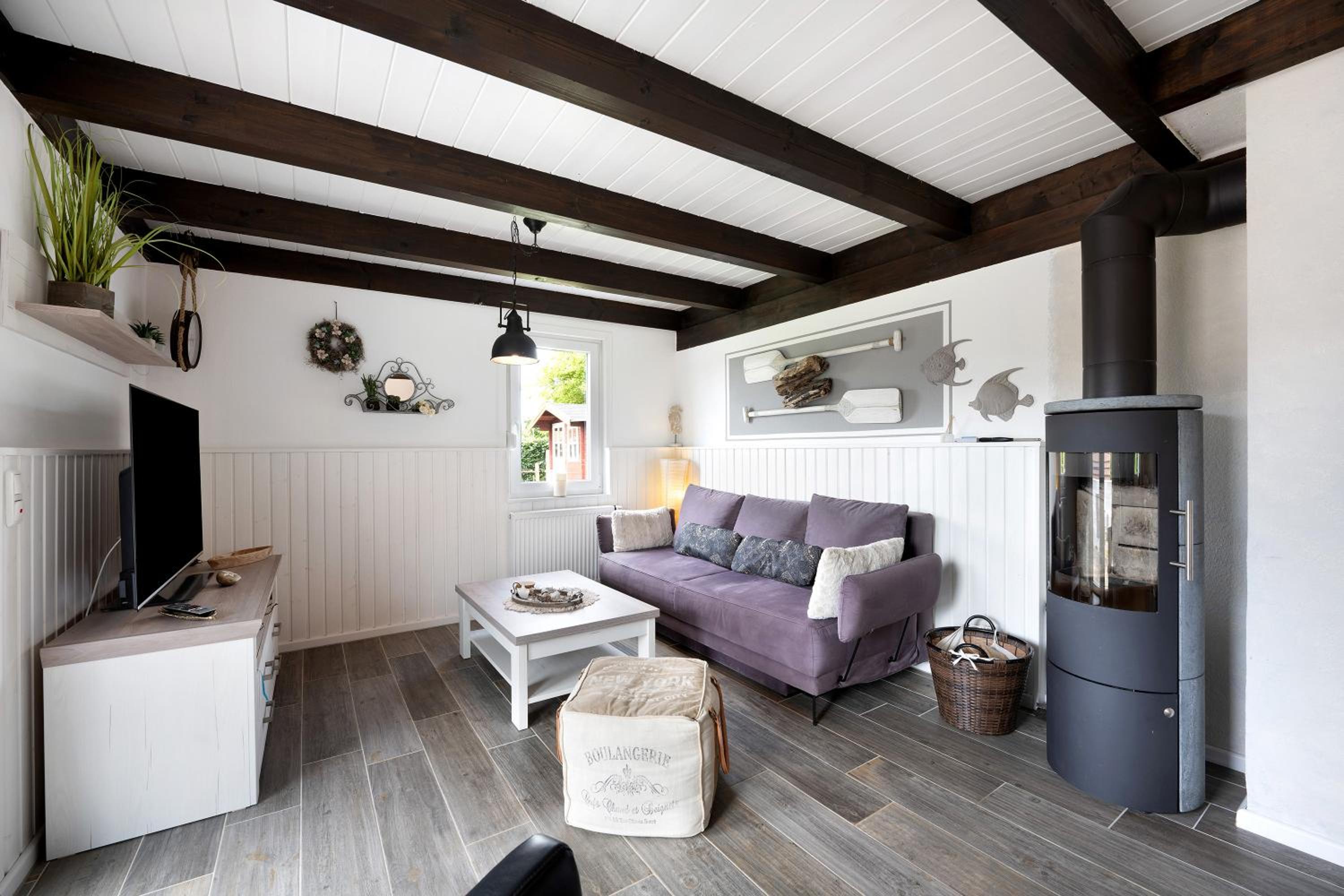 One-Bedroom House photo 1