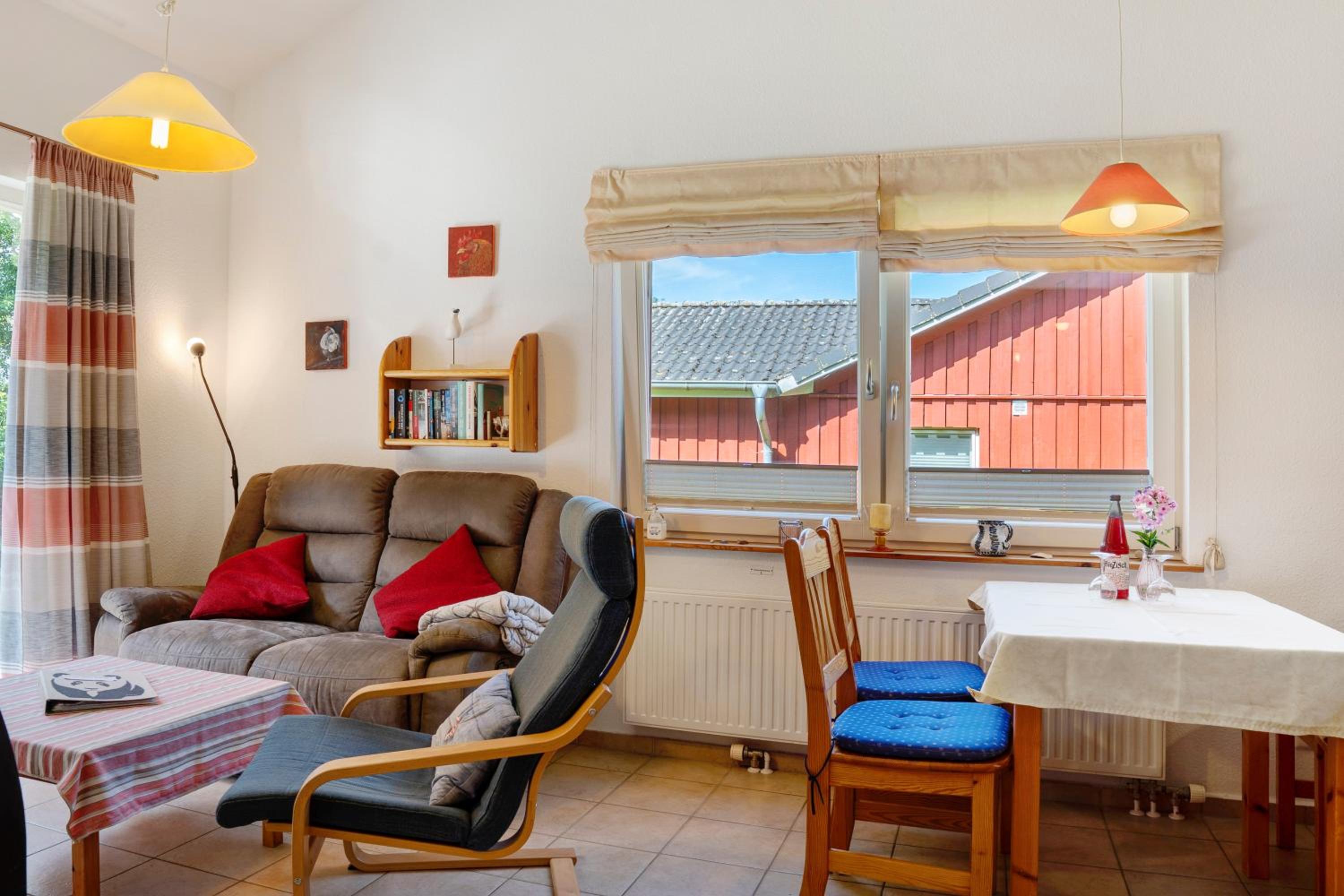 Three-Bedroom House photo 2