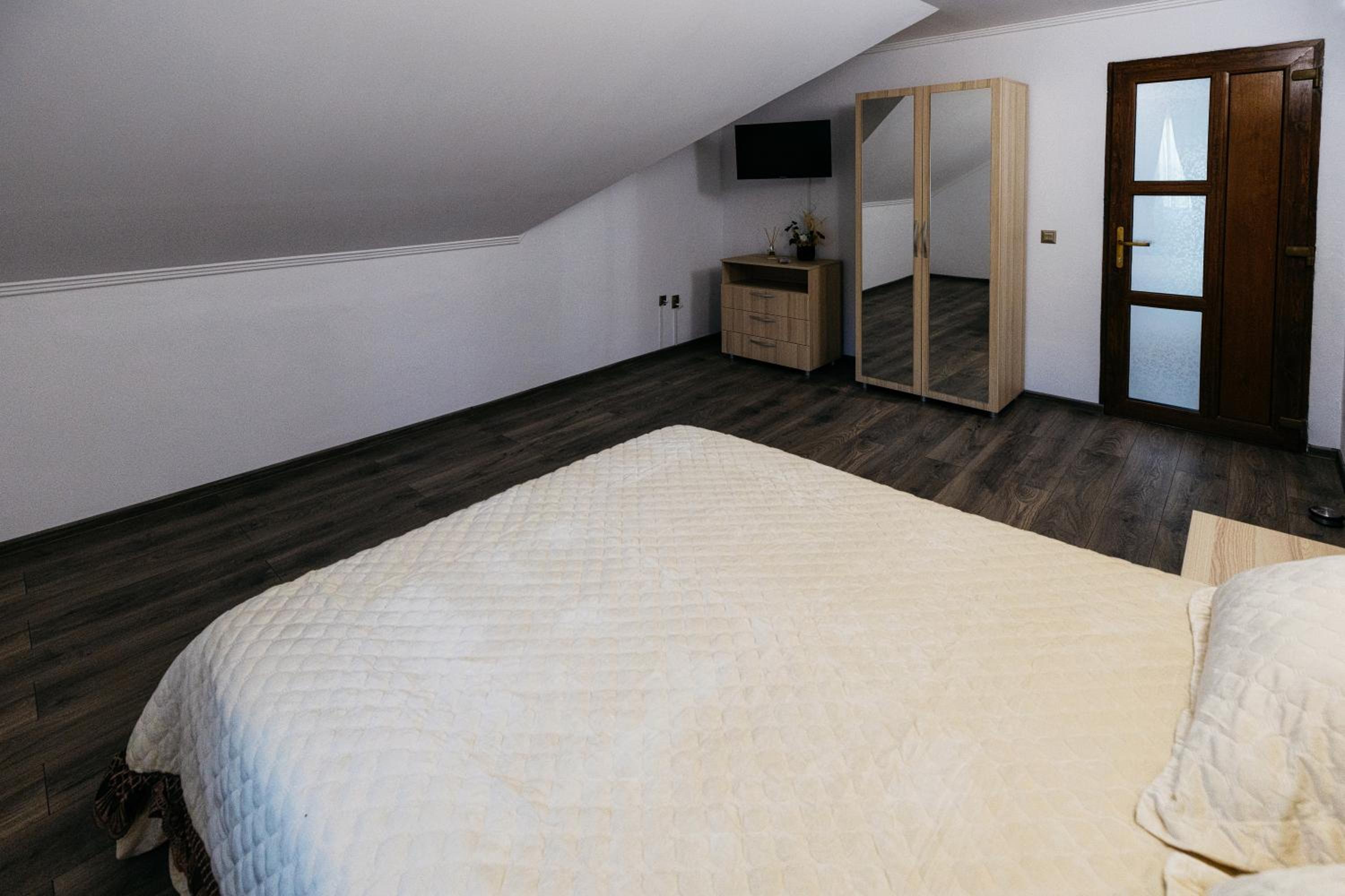 Standard Double Room with Shared Bathroom photo 2