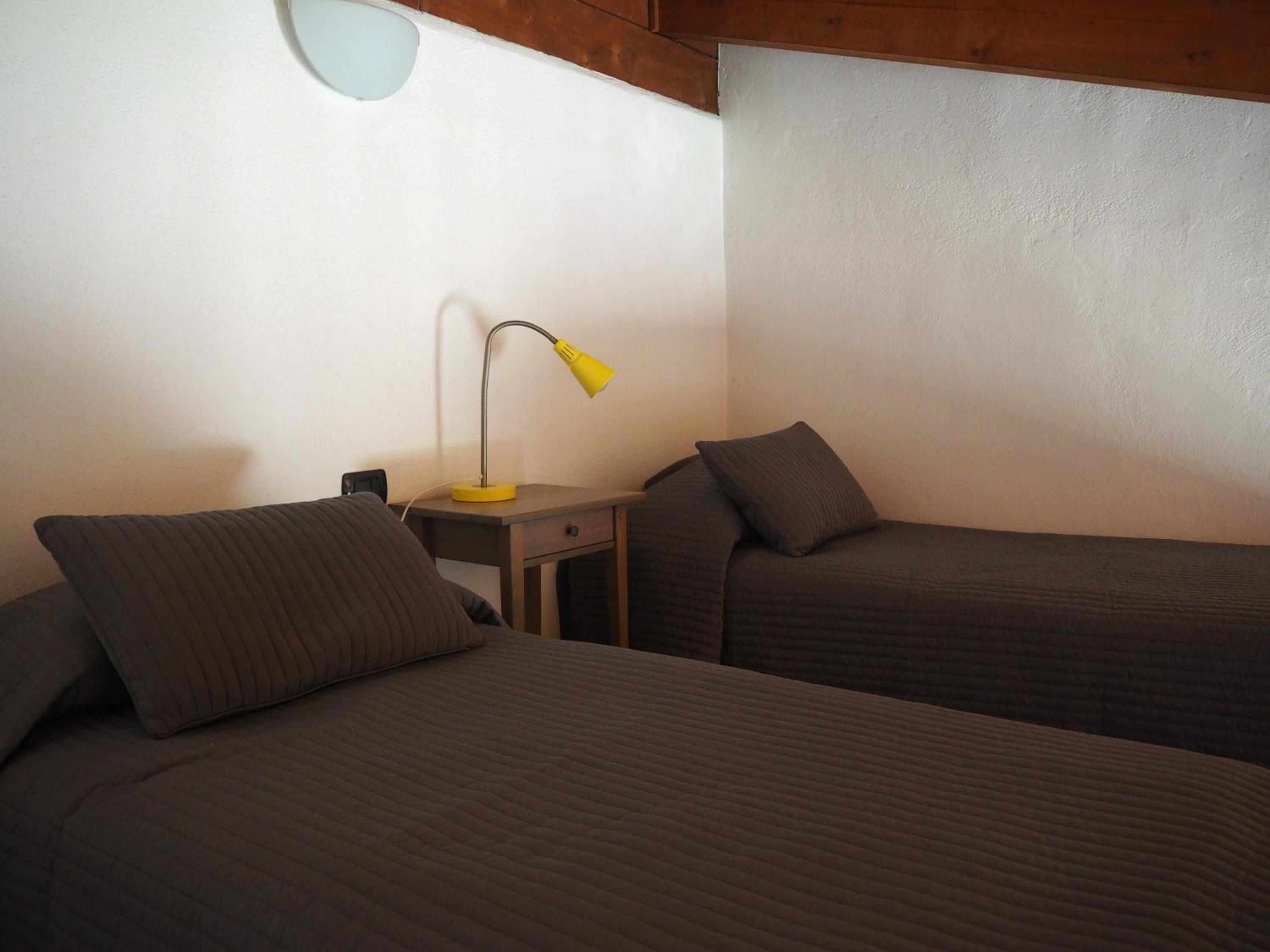 Family Room - Photo 9