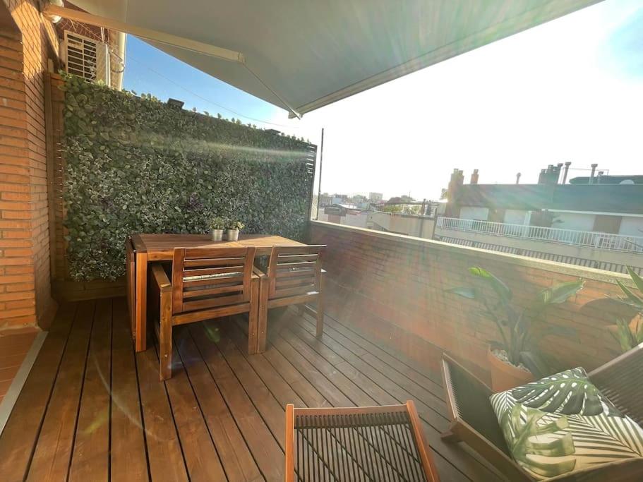 One-Bedroom Apartment with Terrace photo 2