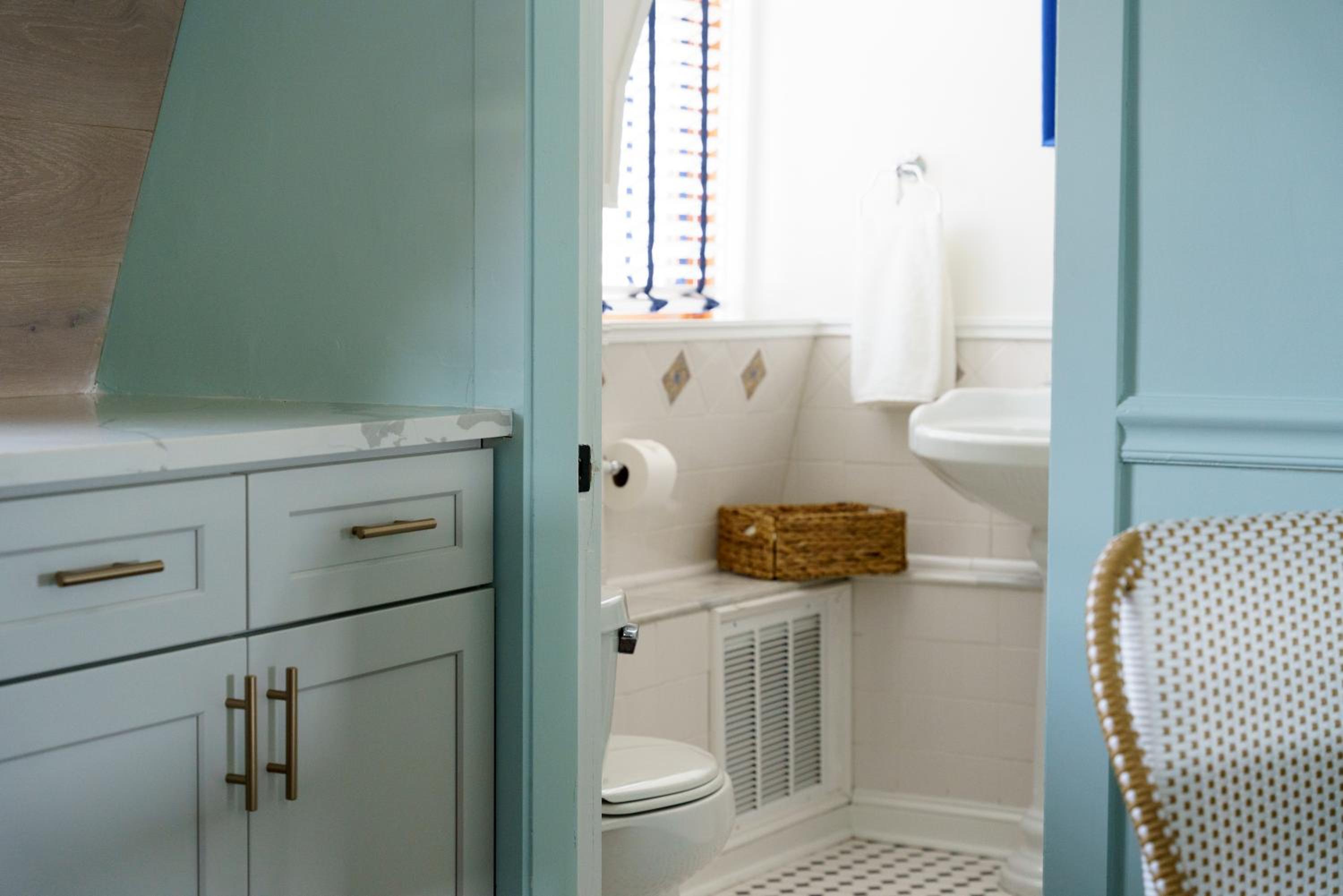 Deluxe Family Suite - Photo 5