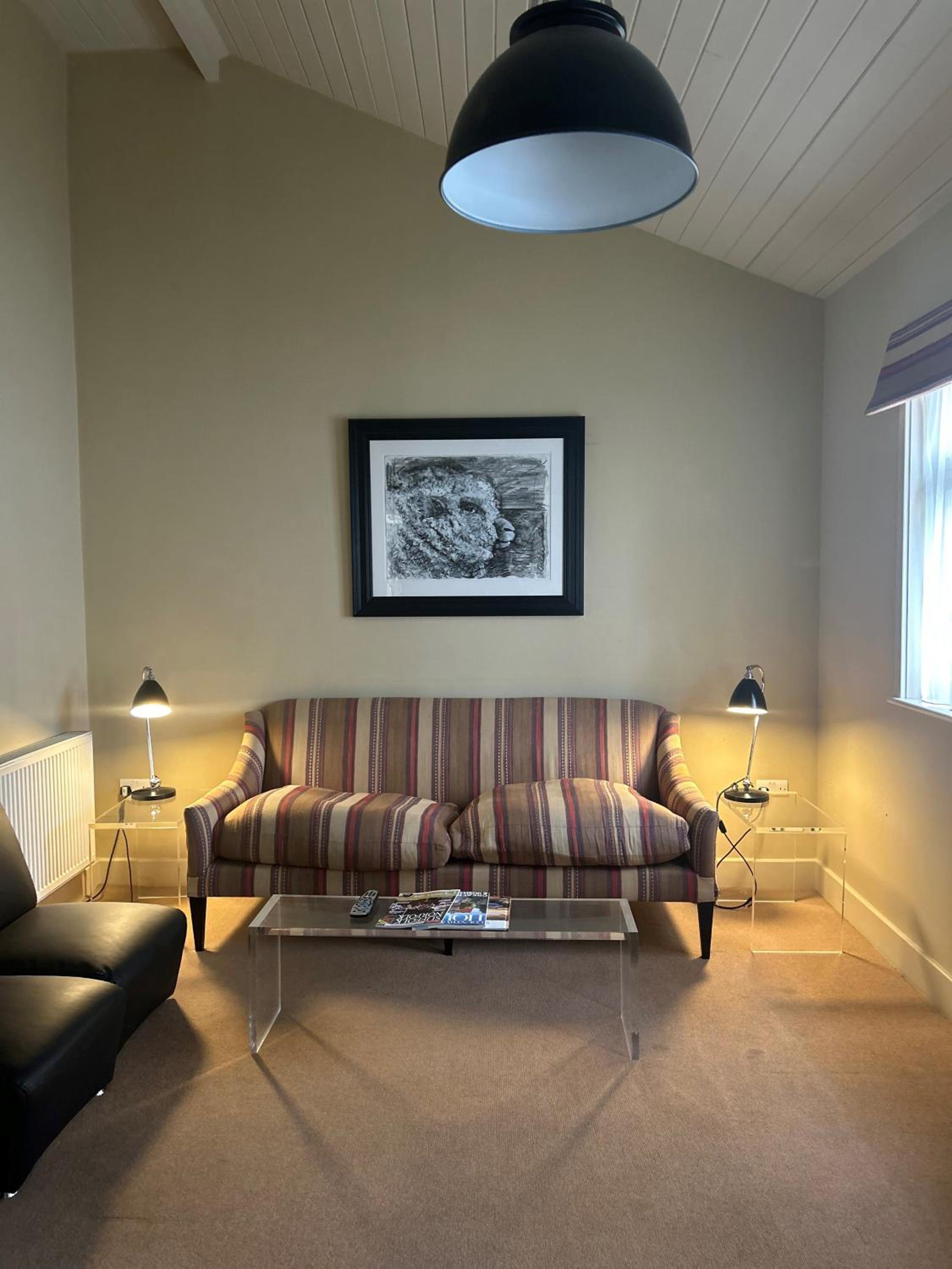 Family Room photo 3