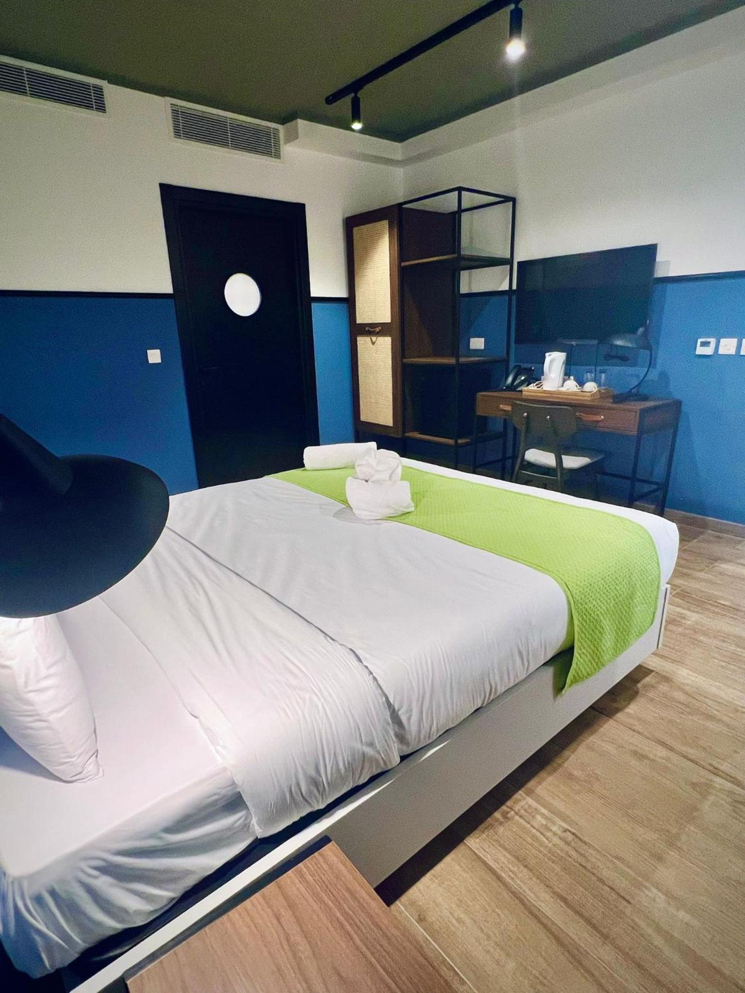 Standard Double Room photo 3