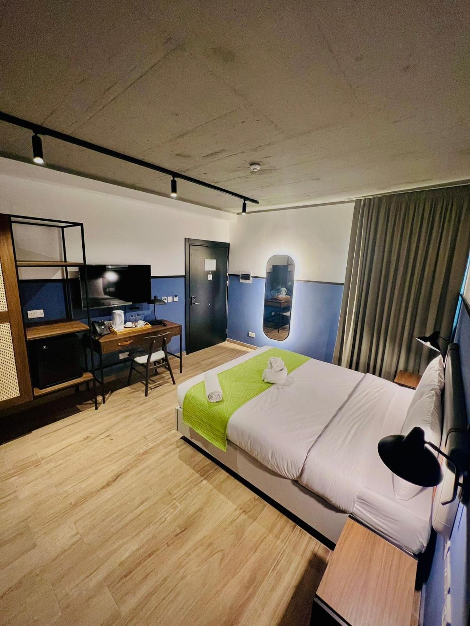 Standard Double Room photo 2