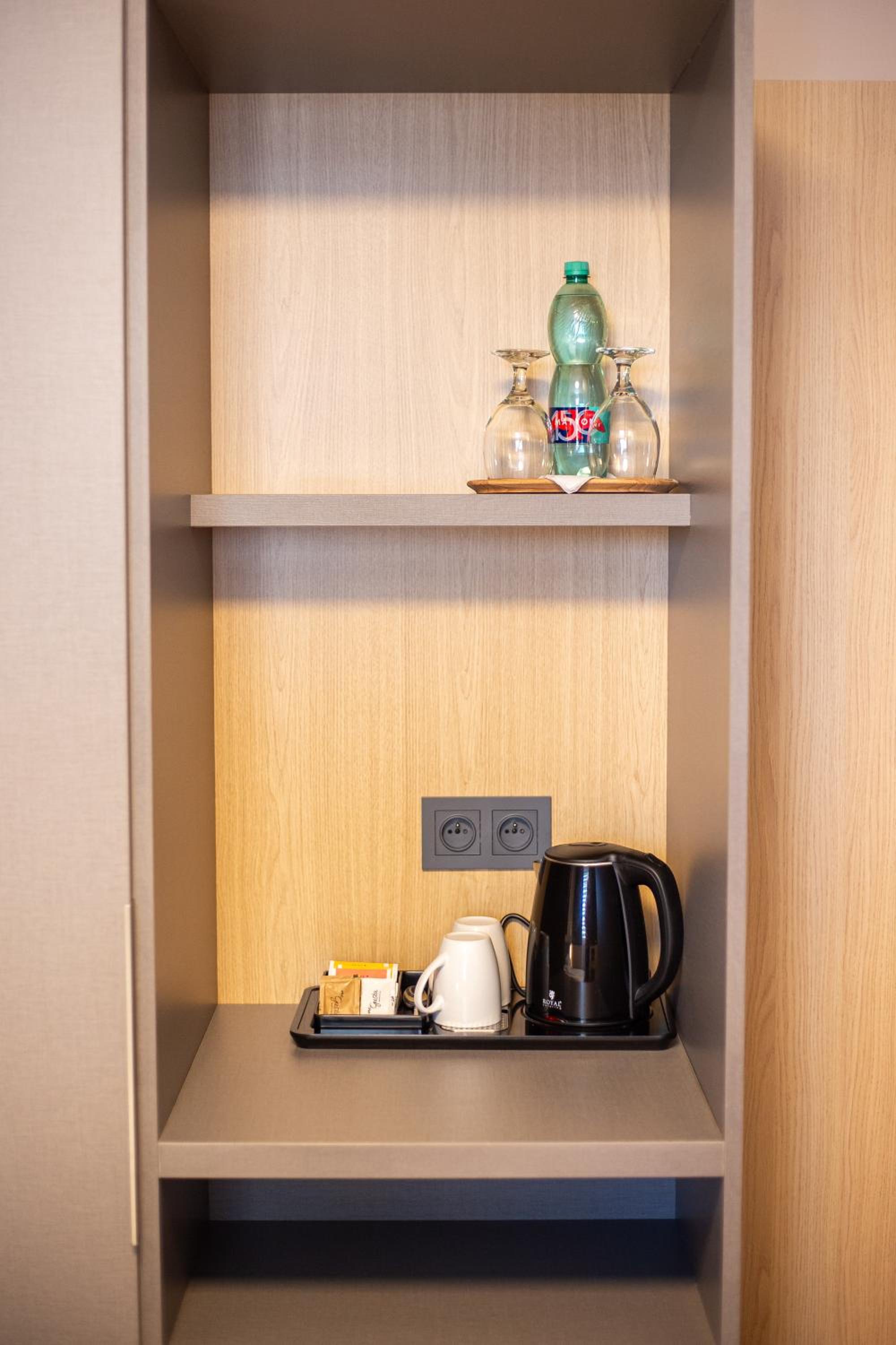 Standard Double Suite - Photo 15