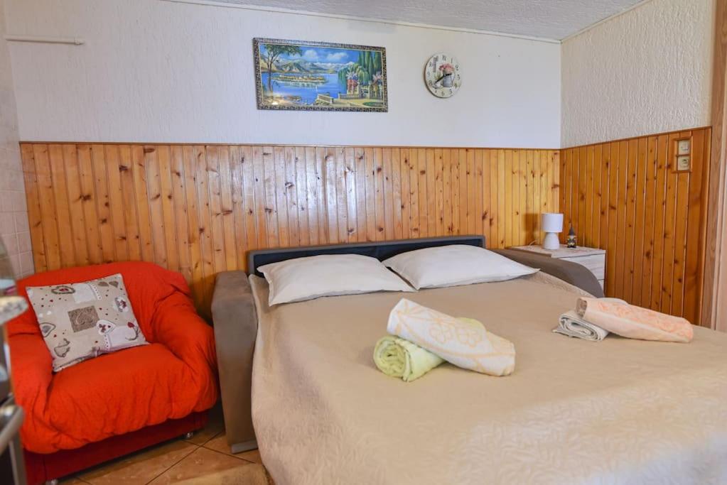 Studio Apartment With Sea View