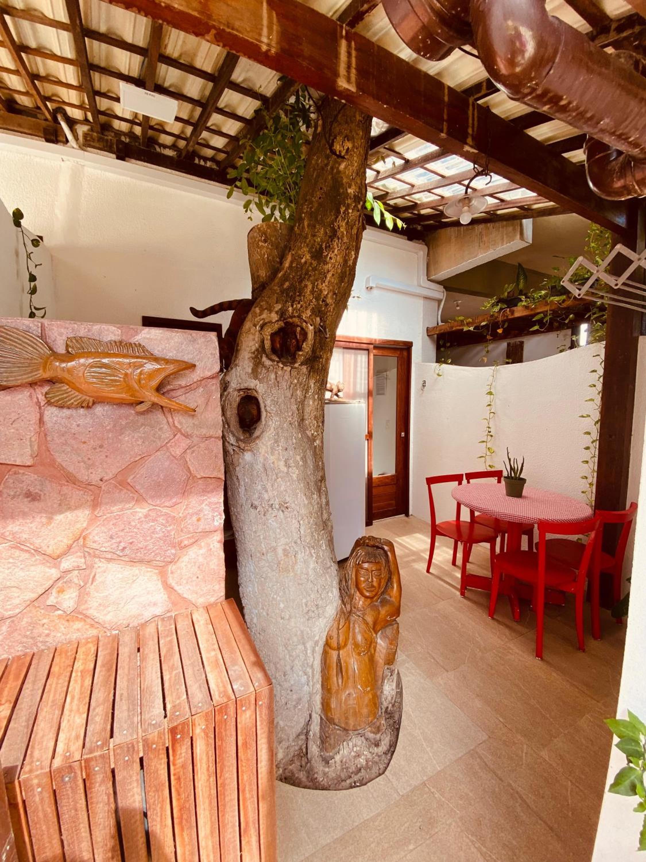 Studio with Balcony - Photo 2