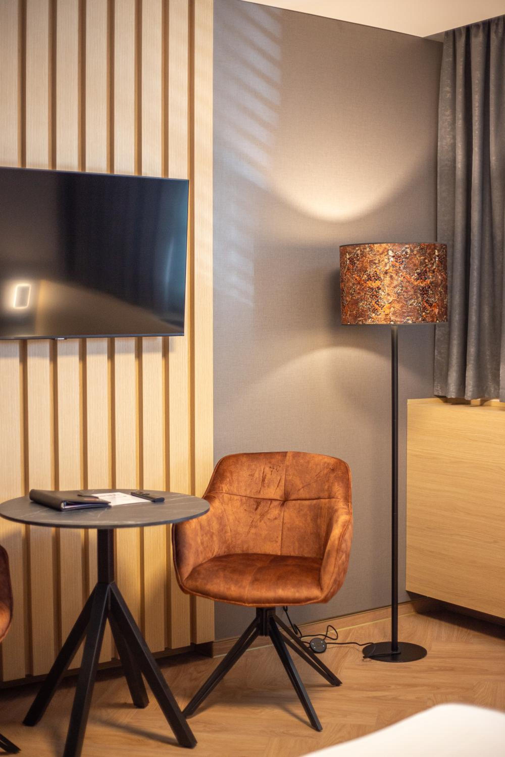 Standard Double Suite - Photo 11