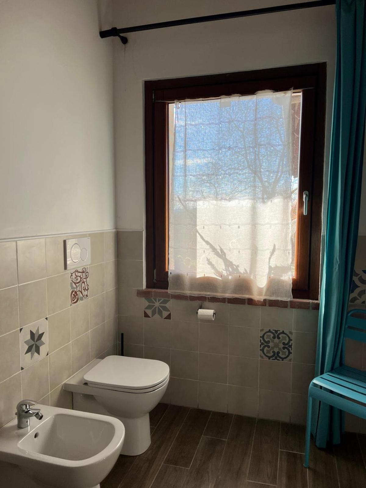 Double Room - Photo 8