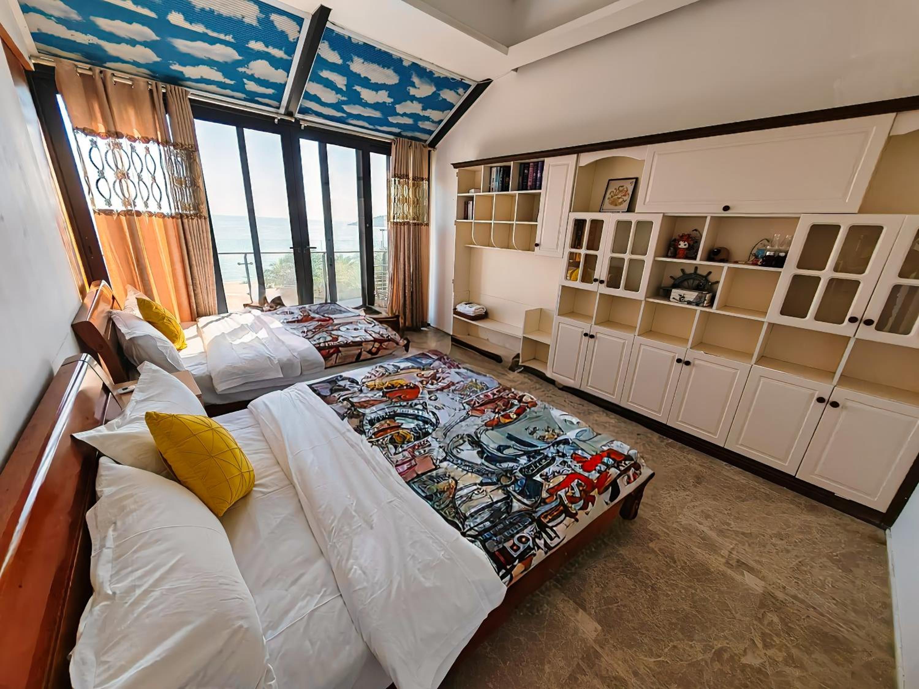 Villa with Sea View photo 3