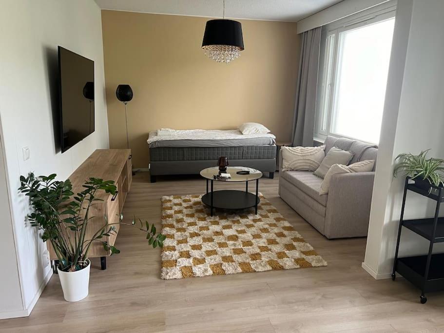 One-Bedroom Apartment photo 1