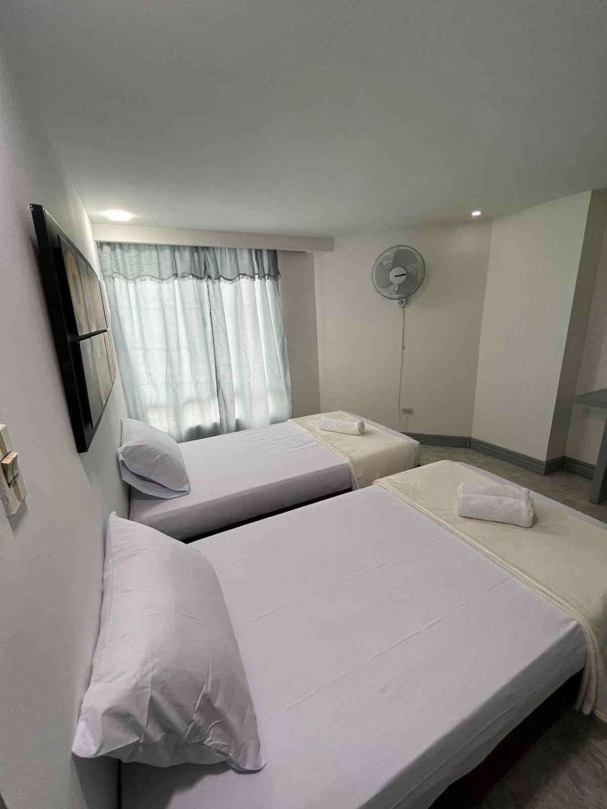 Deluxe Family Room photo 1