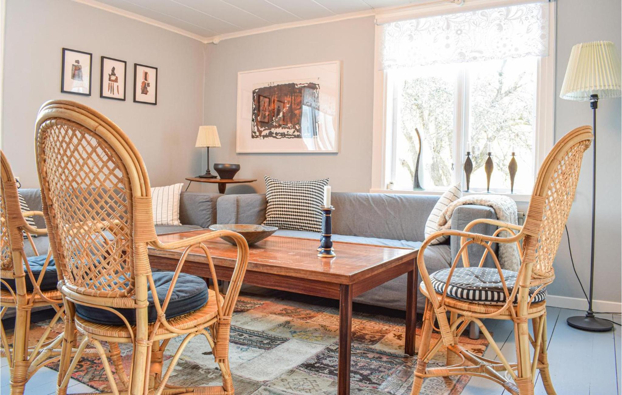 Three-Bedroom Vacation Home  photo 2
