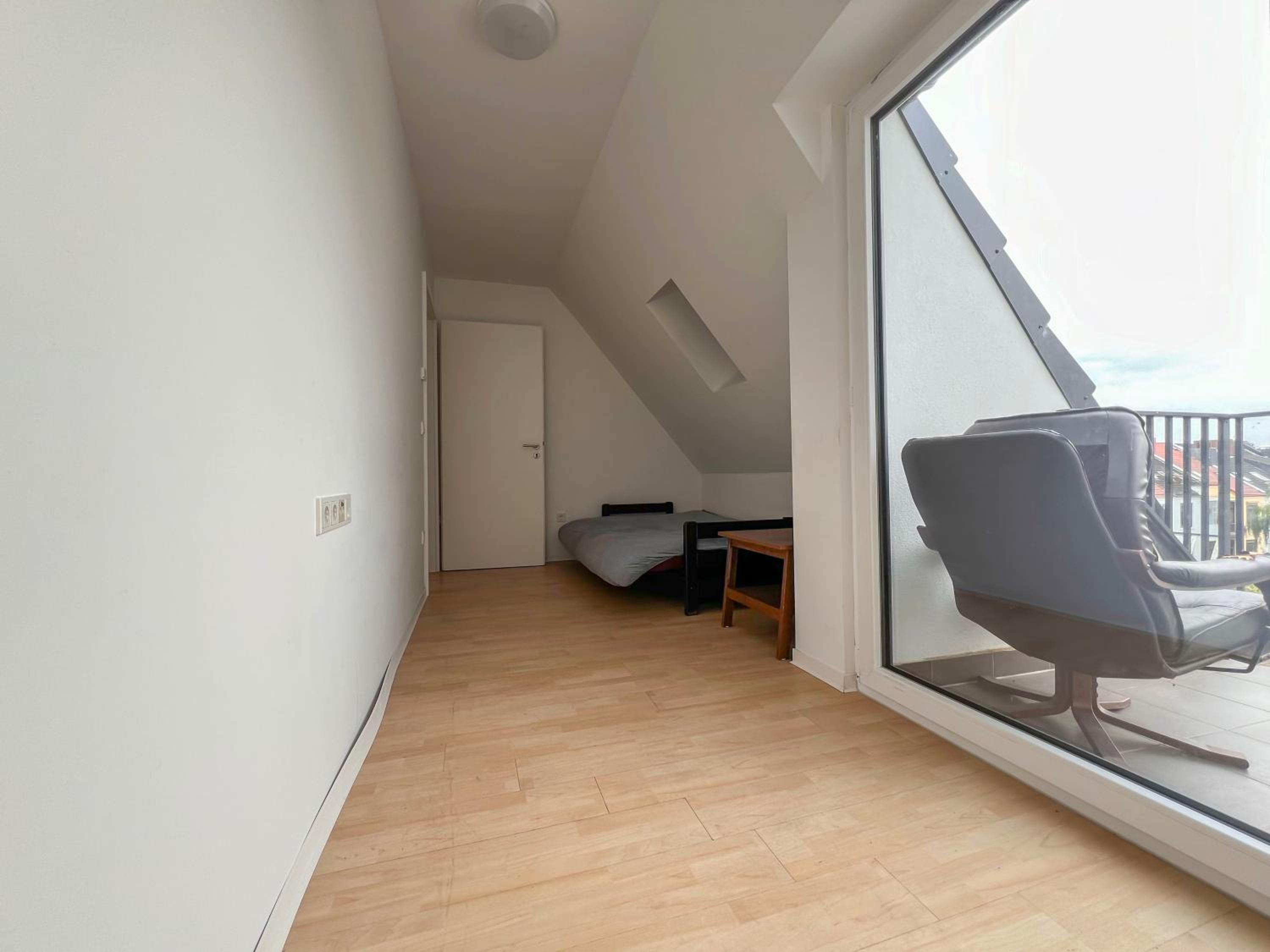 Two-Room Apartment - Photo 13