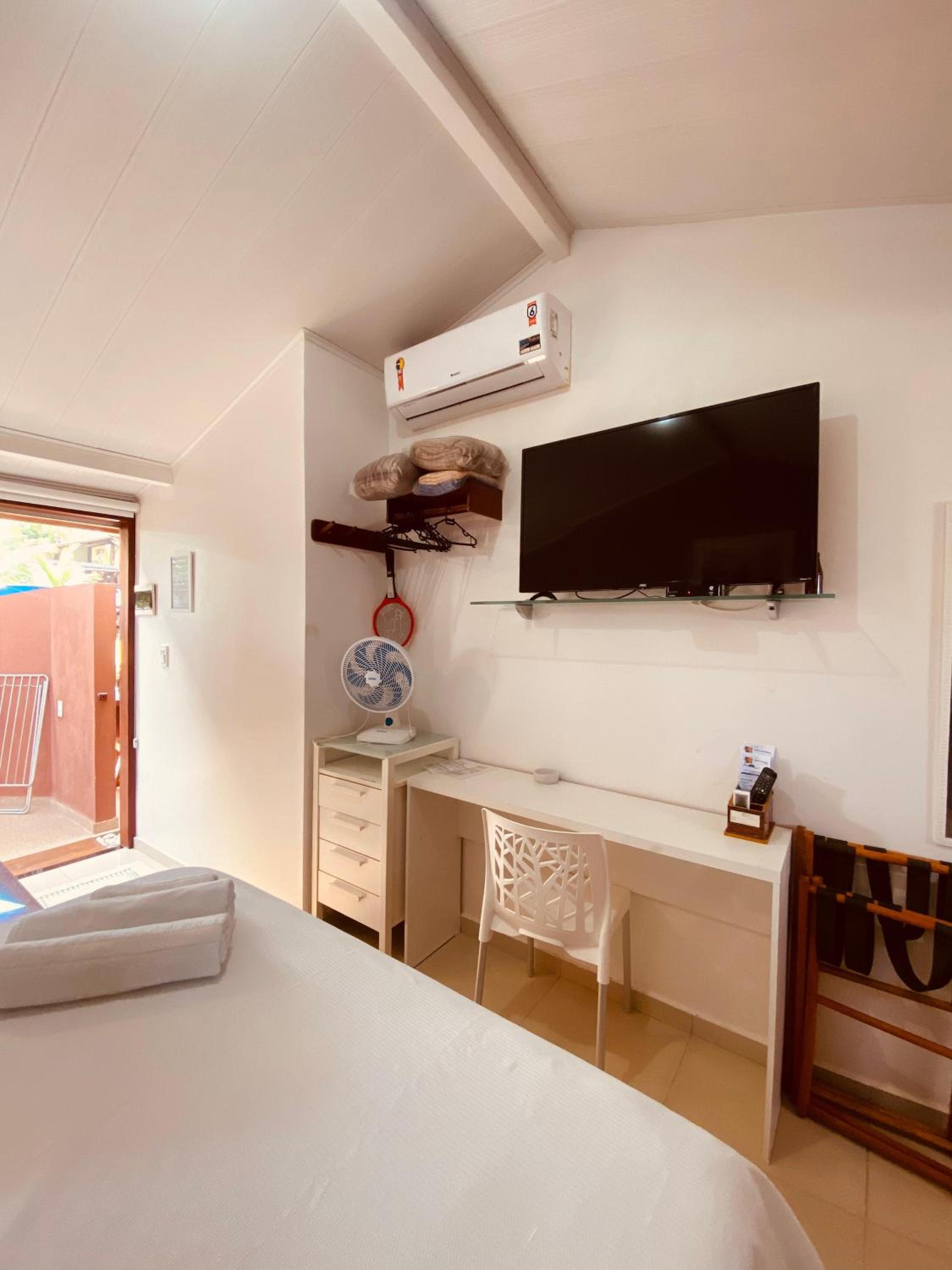 Deluxe Bungalow - Photo 7