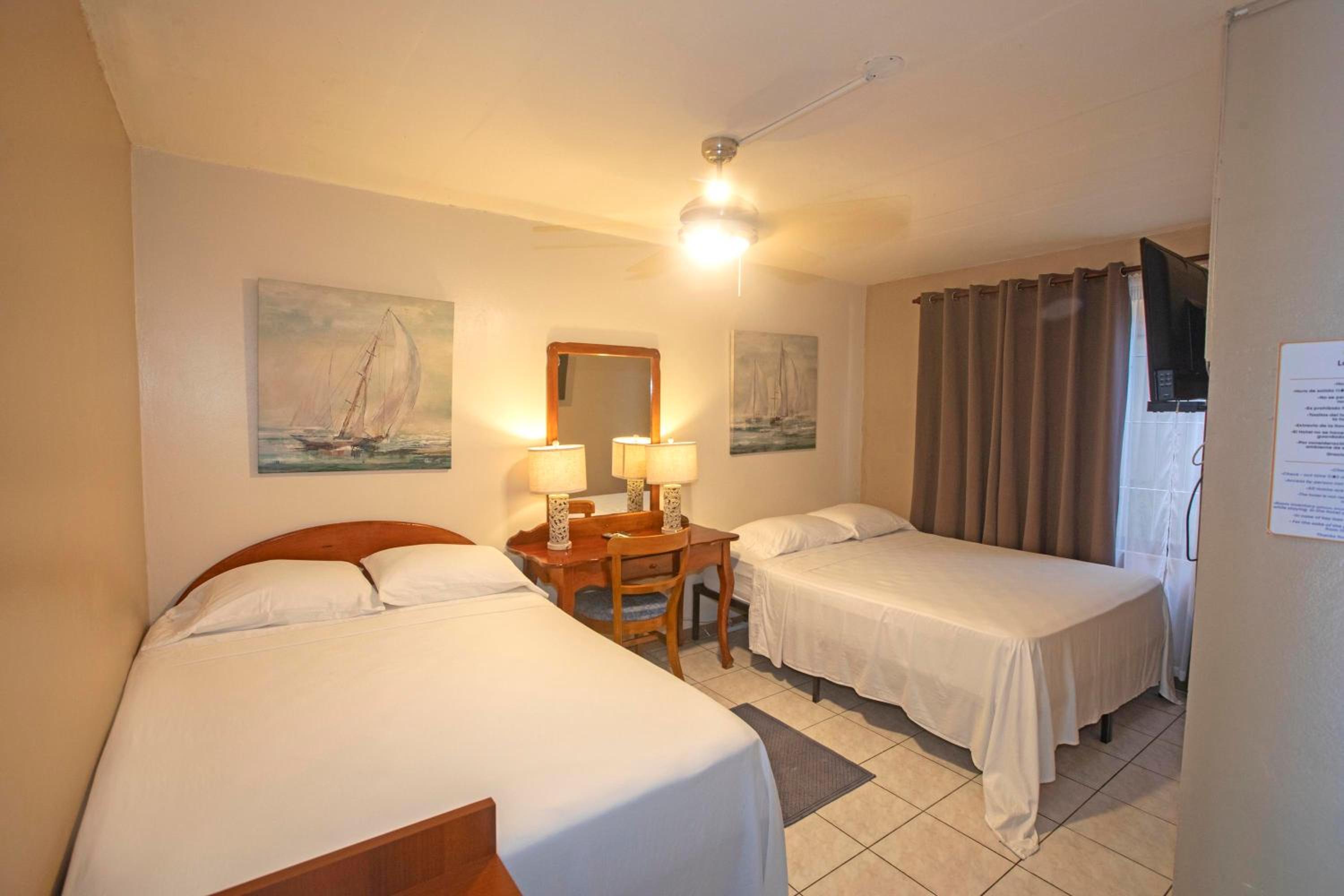 Triple Room photo 2
